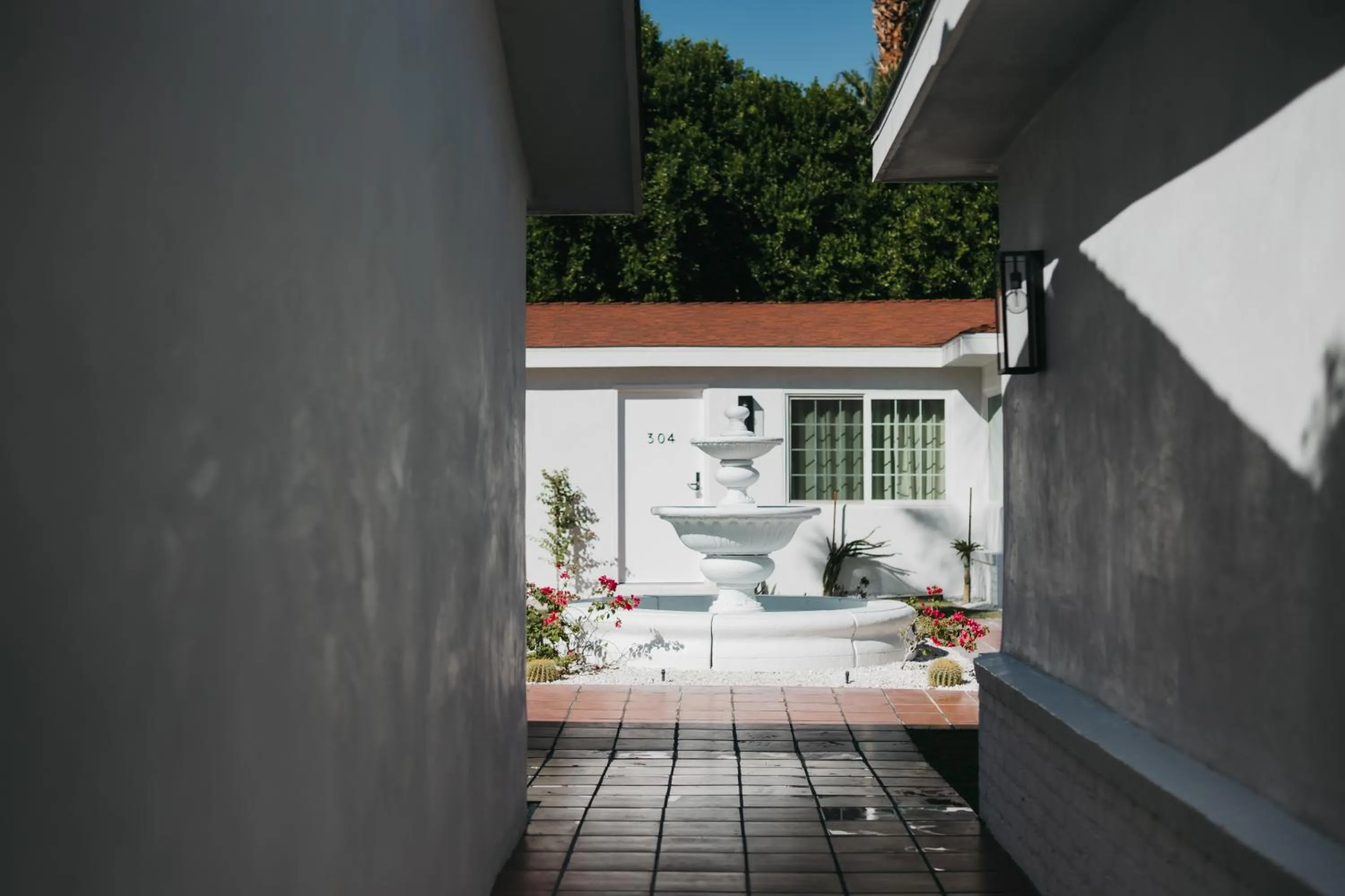 Inner courtyard view in Casa Palma Hotel & Bungalows