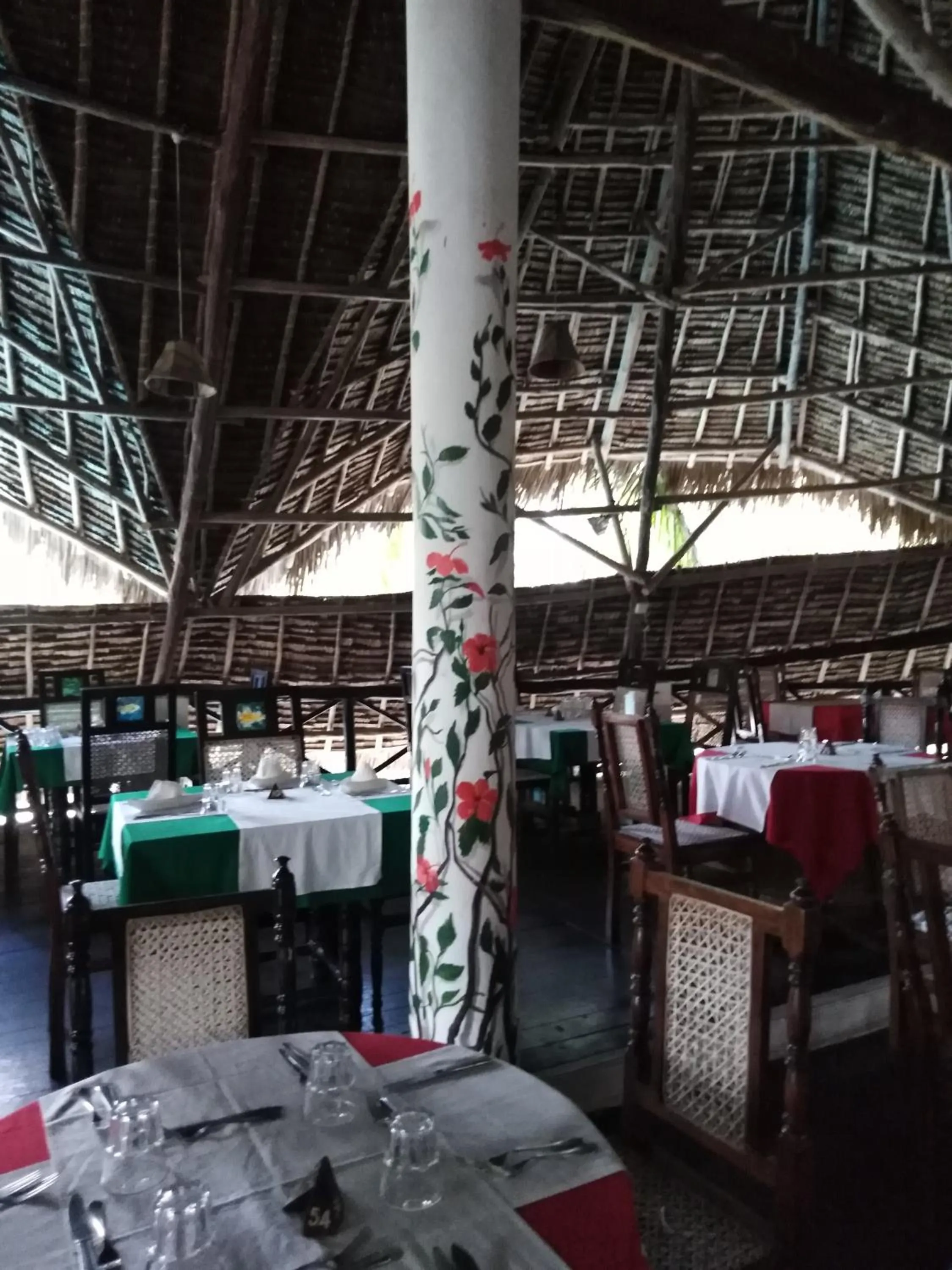 Restaurant/places to eat in Aquarius Club