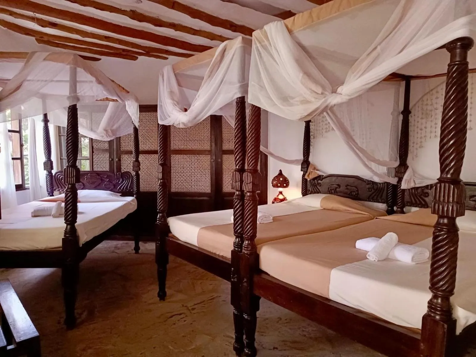 Bed in Aquarius Club