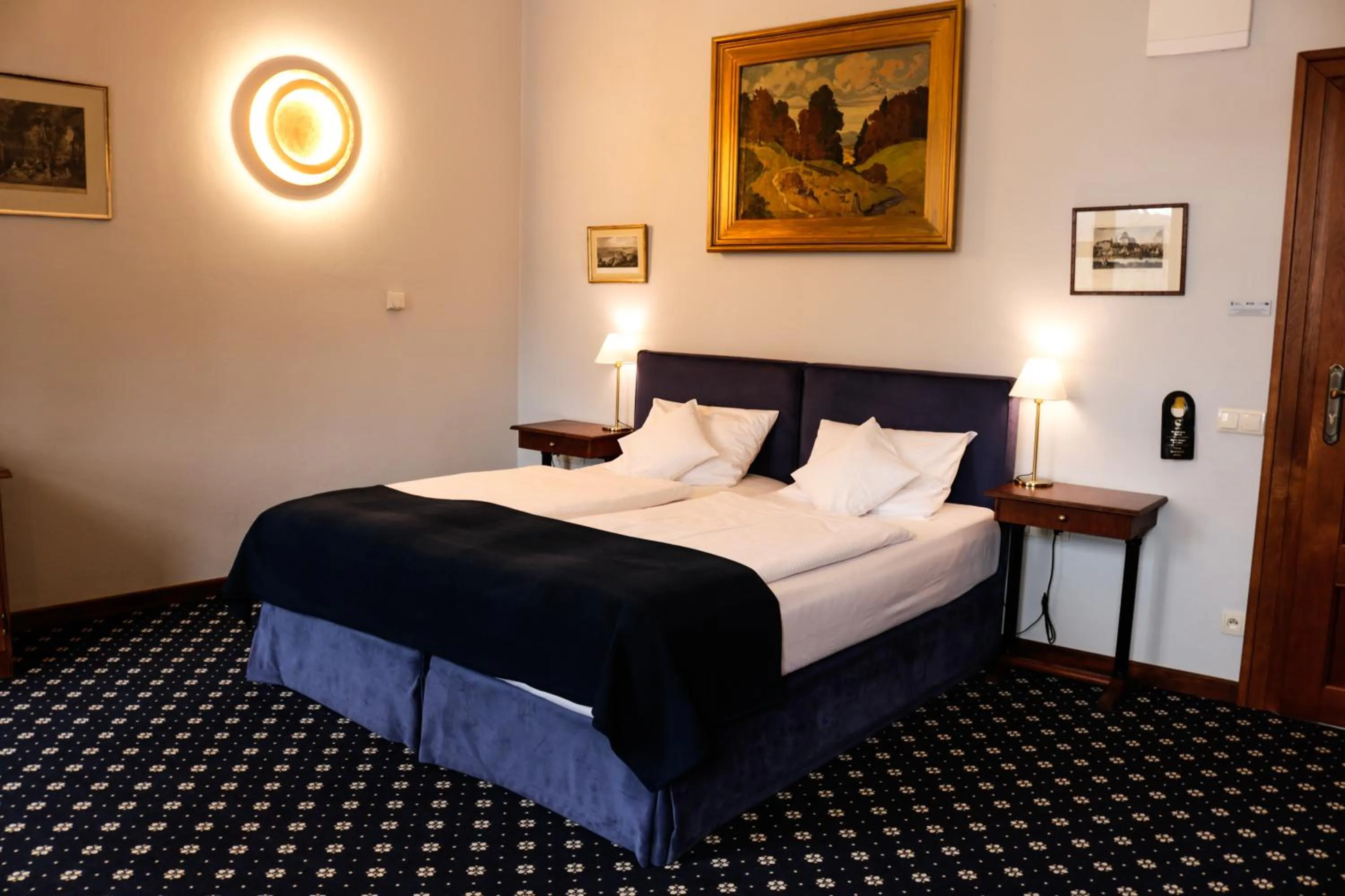 Bed in Zamek Karpniki Schloss Fischbach