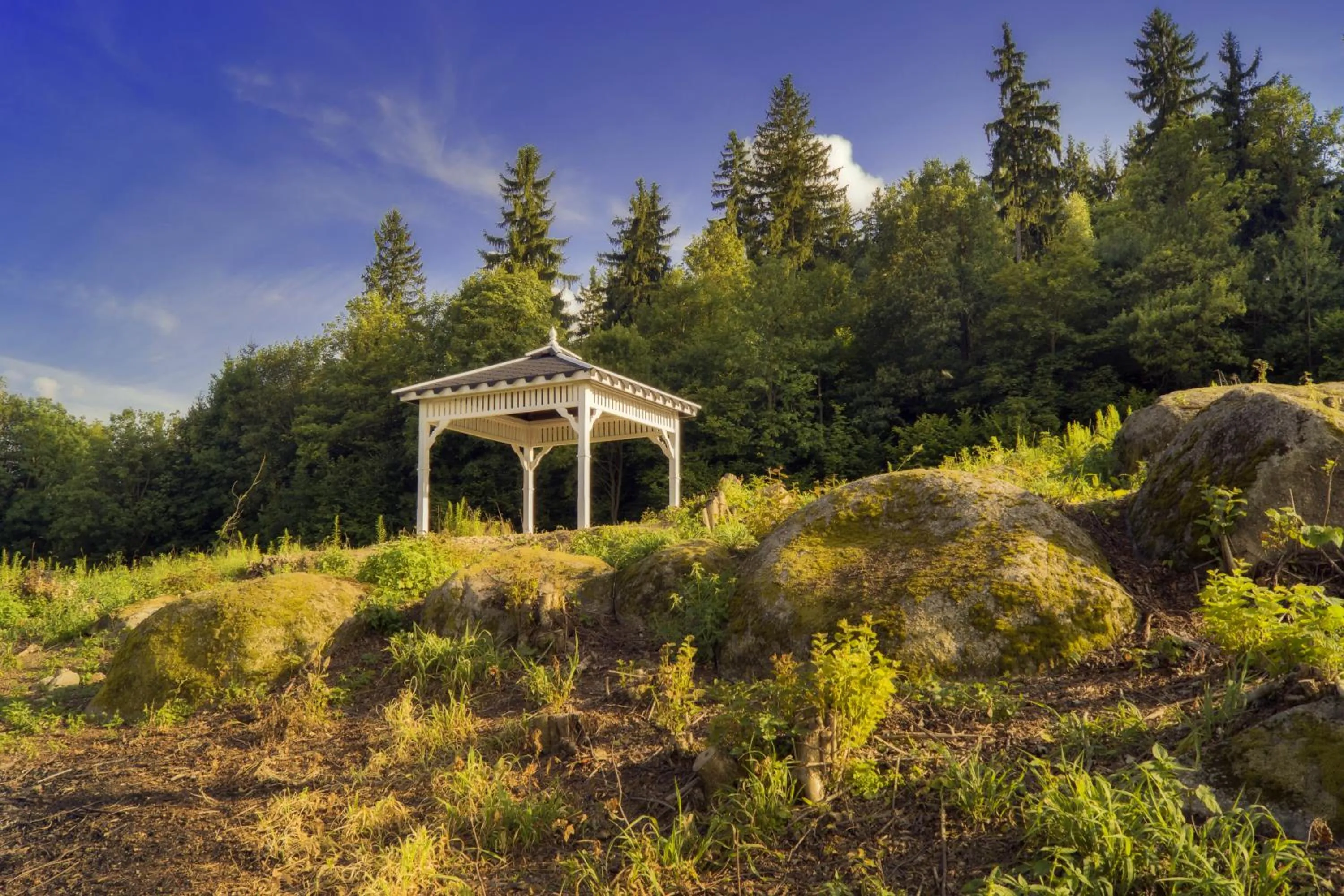 Nearby landmark in Zamek Karpniki Schloss Fischbach