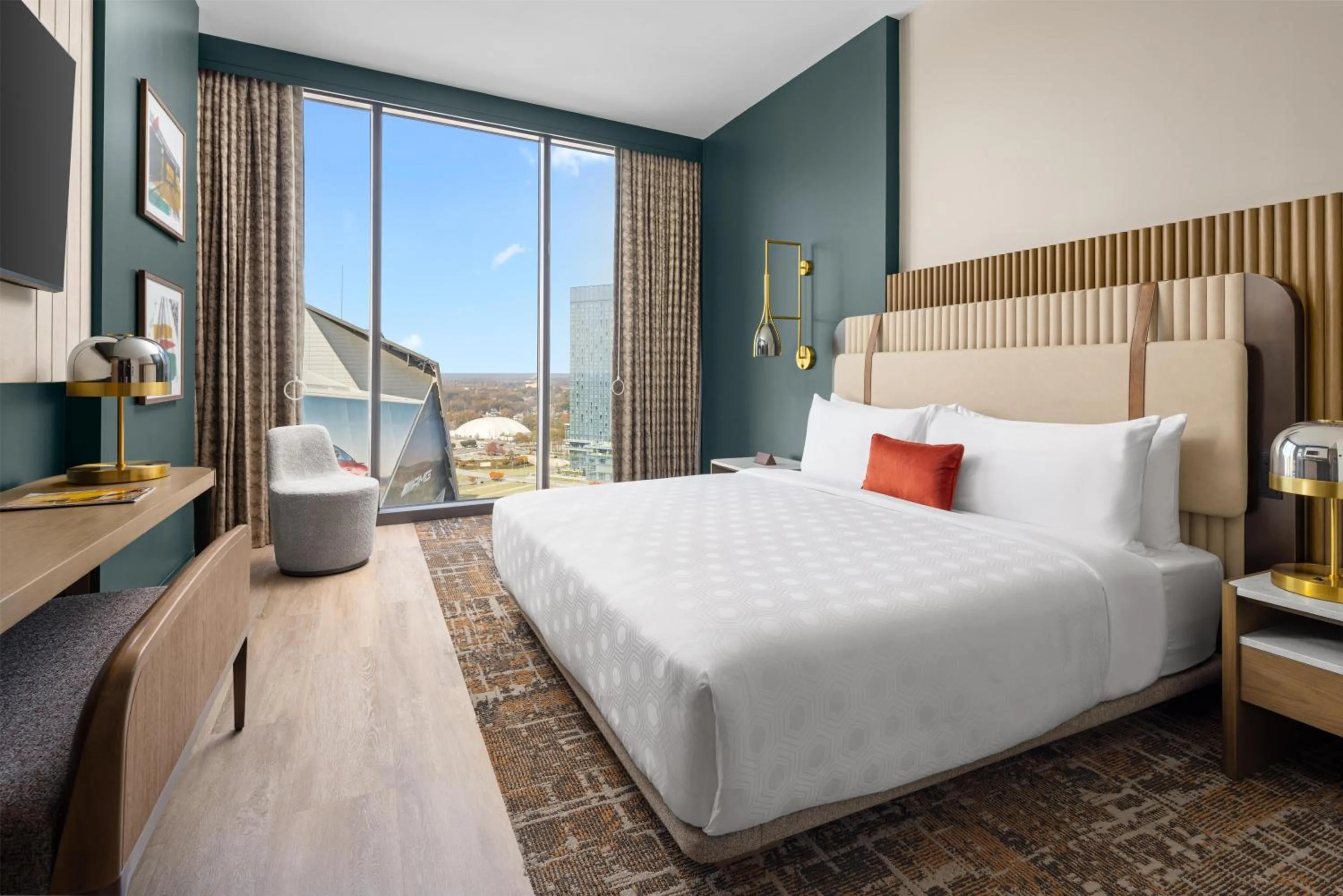 Bedroom, Bed in Hotel Phoenix Atlanta