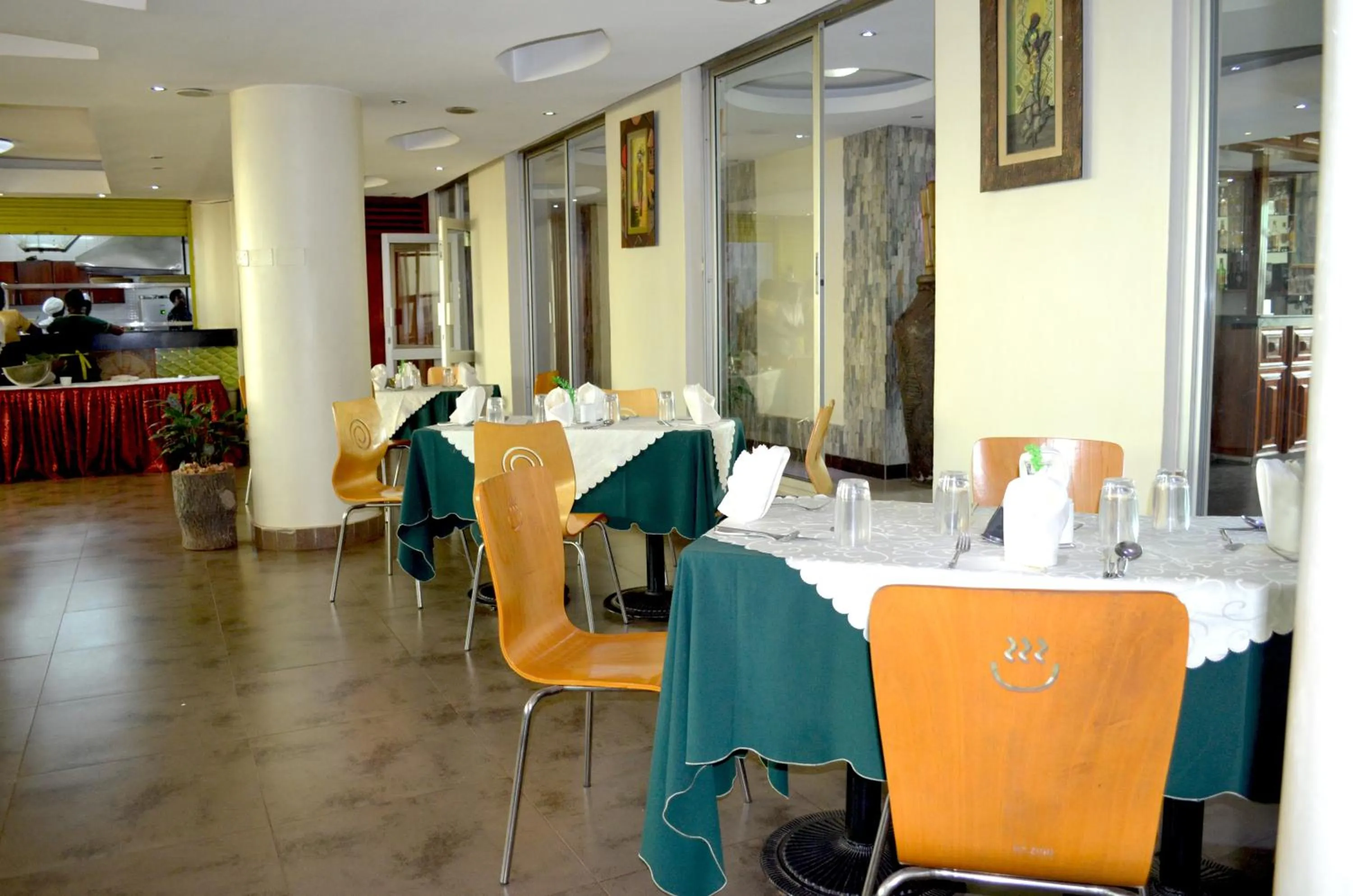 Restaurant/places to eat in Mt. Zion Hotel
