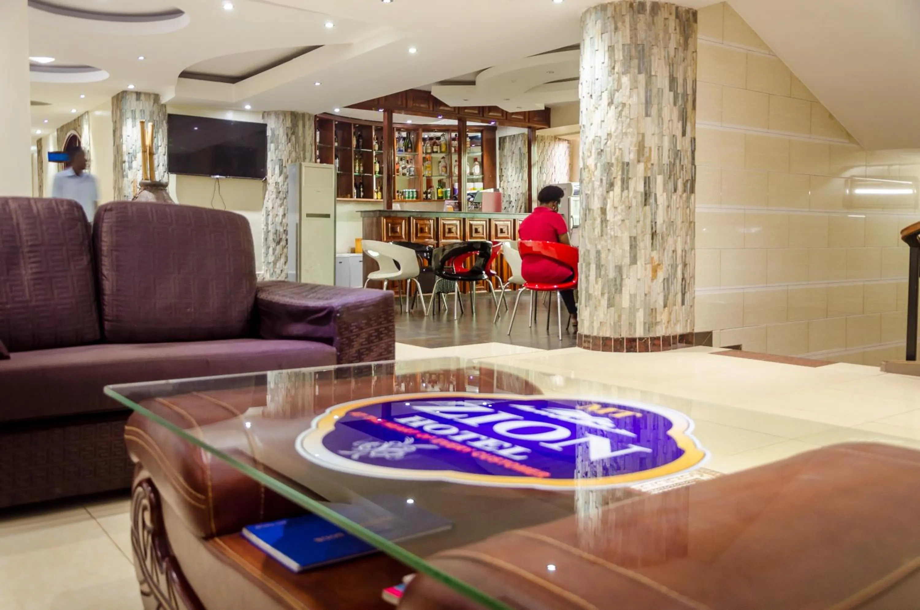 Communal lounge/ TV room in Mt. Zion Hotel