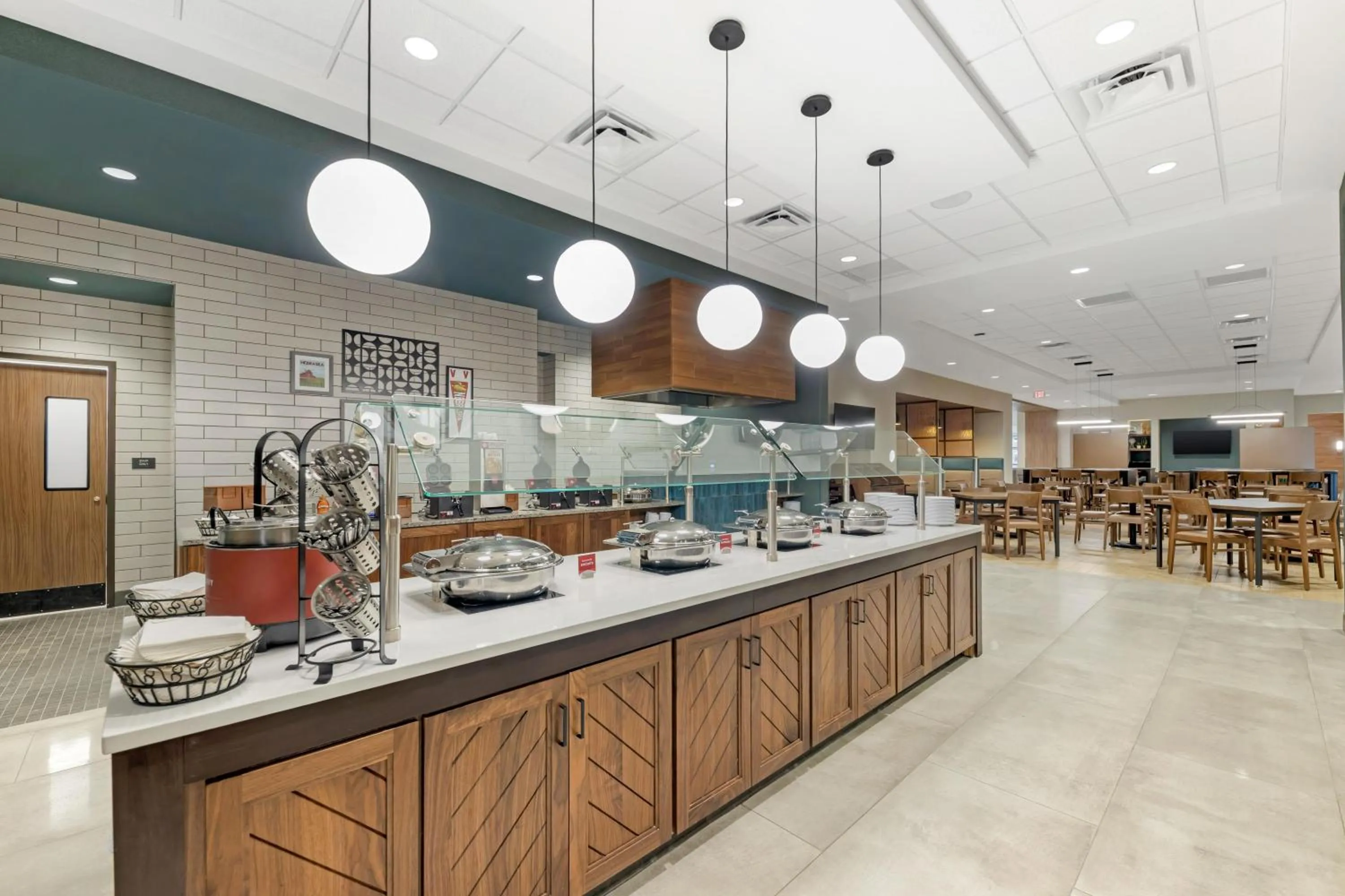 Breakfast in Drury Plaza Hotel Lincoln Downtown