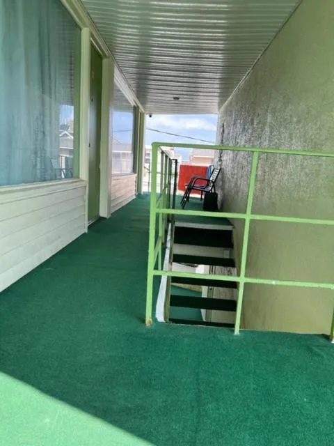 Property building in Caribbean Motel