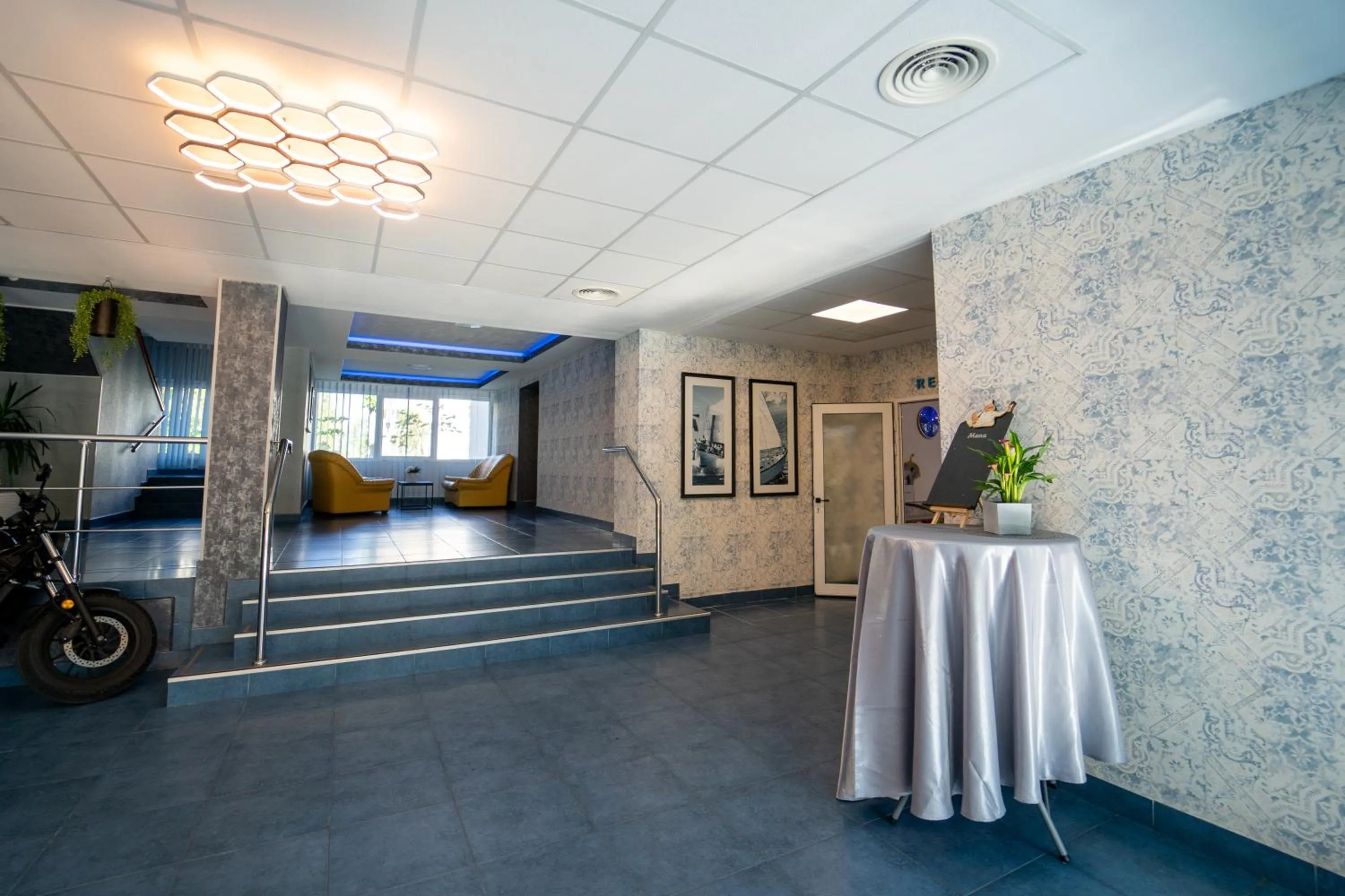 Lobby or reception in Hotel Apollo