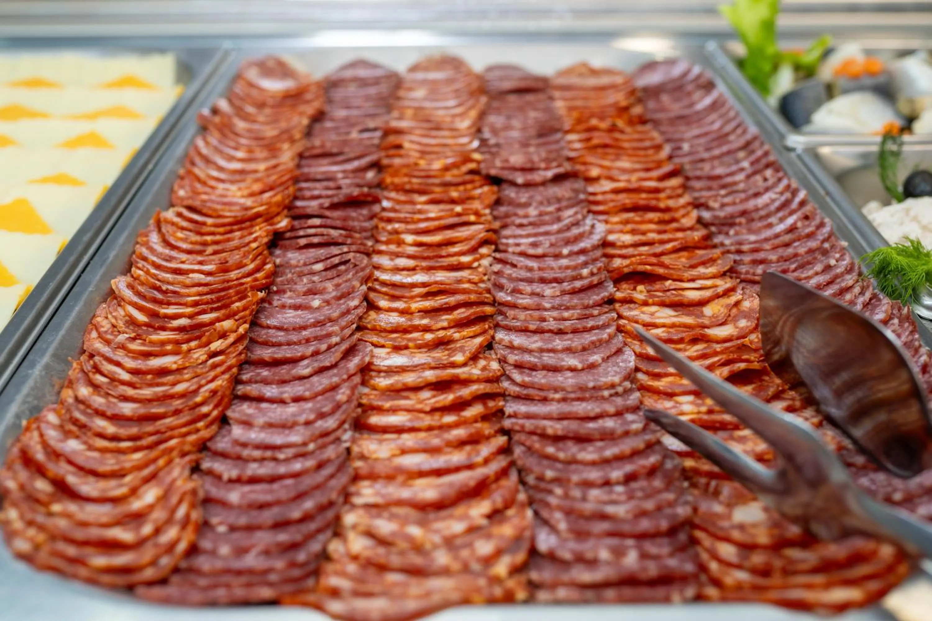 Restaurant/places to eat in Hotel Apollo