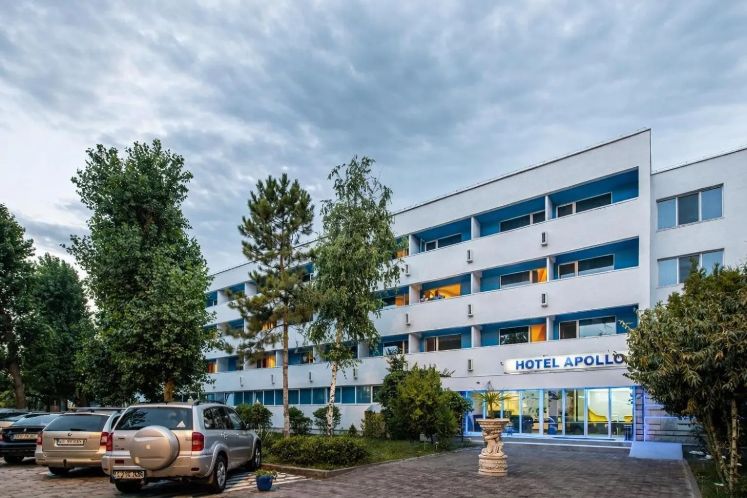 Property building in Hotel Apollo