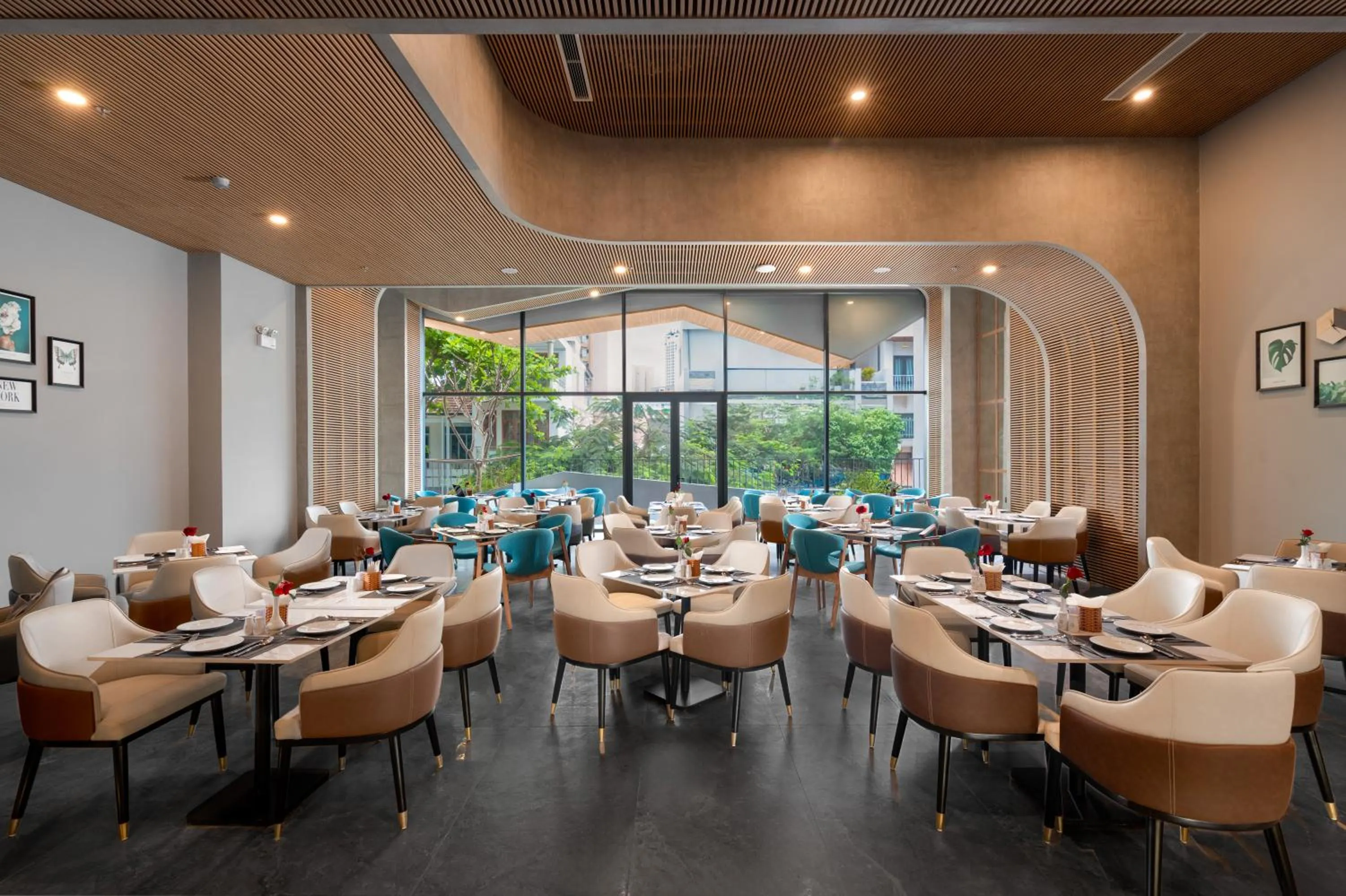 Restaurant/places to eat in Seaside Boutique Hotel Nha Trang Beach