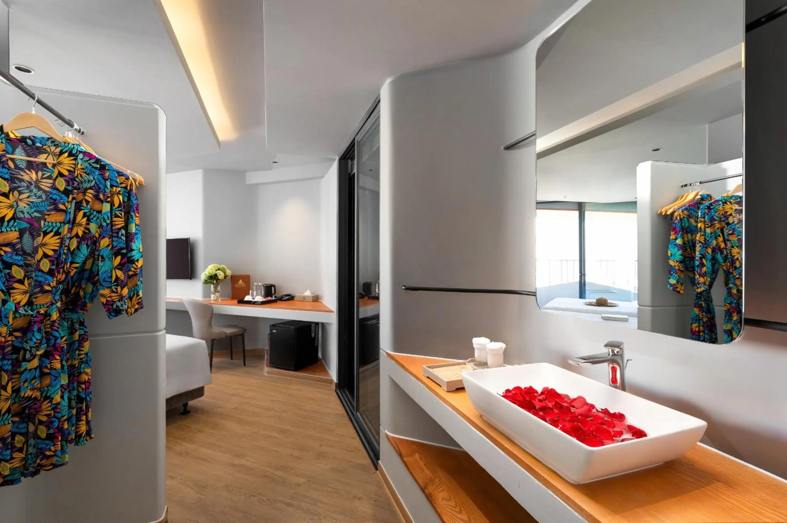 TV and multimedia in Seaside Boutique Hotel Nha Trang Beach