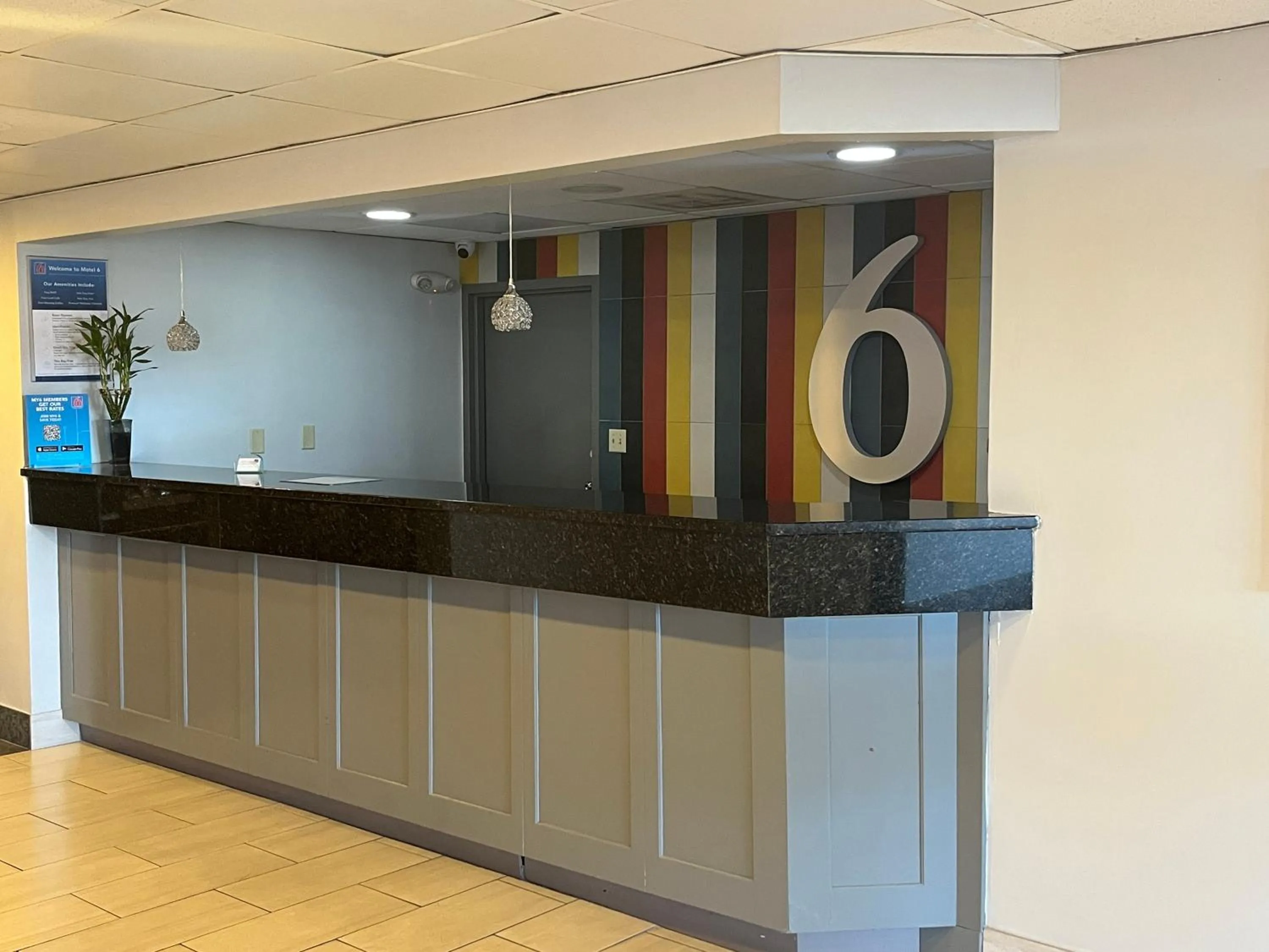 Studio 6 Montgomery AL Eastern Blvd.