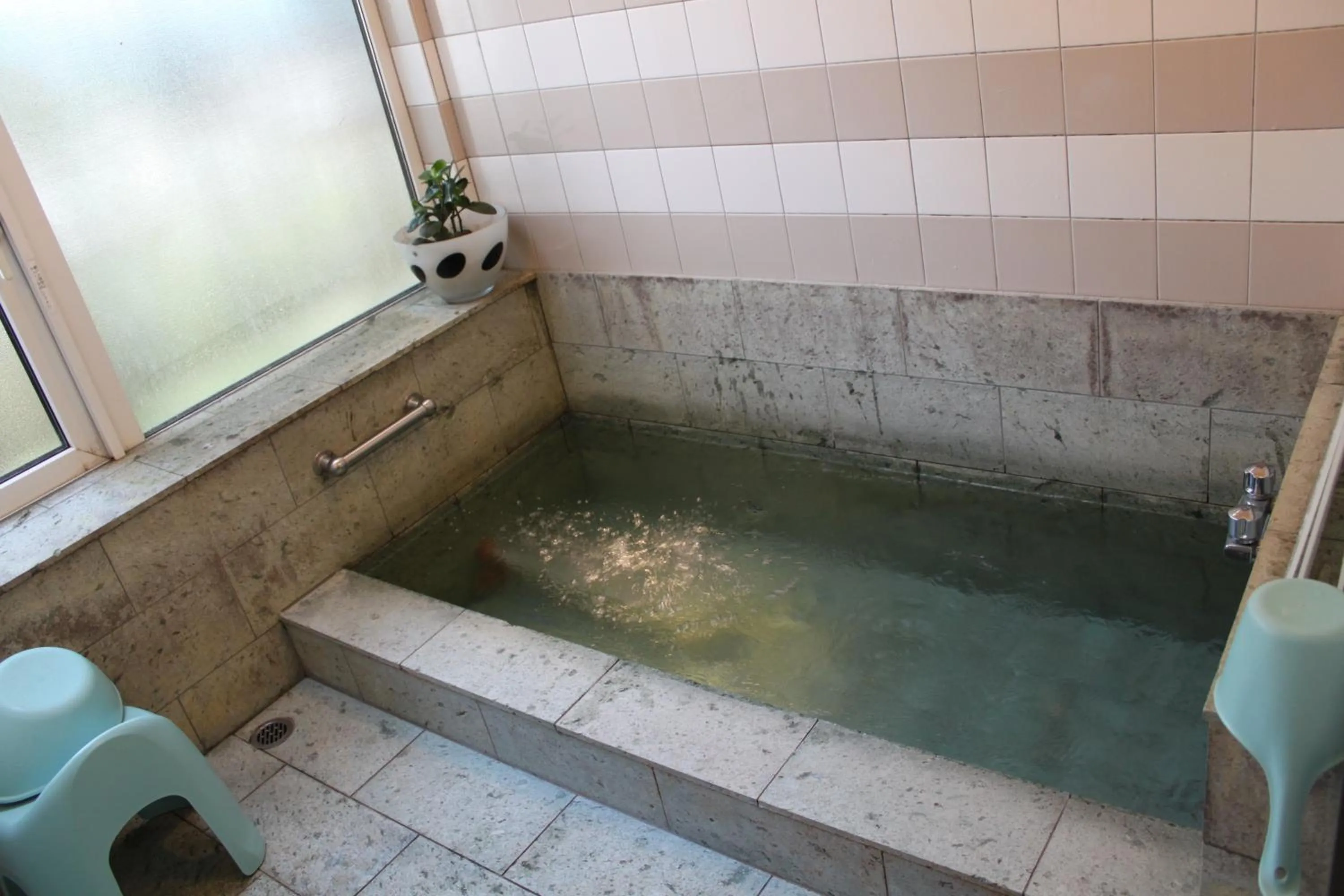 Hot Tub in Pension Field