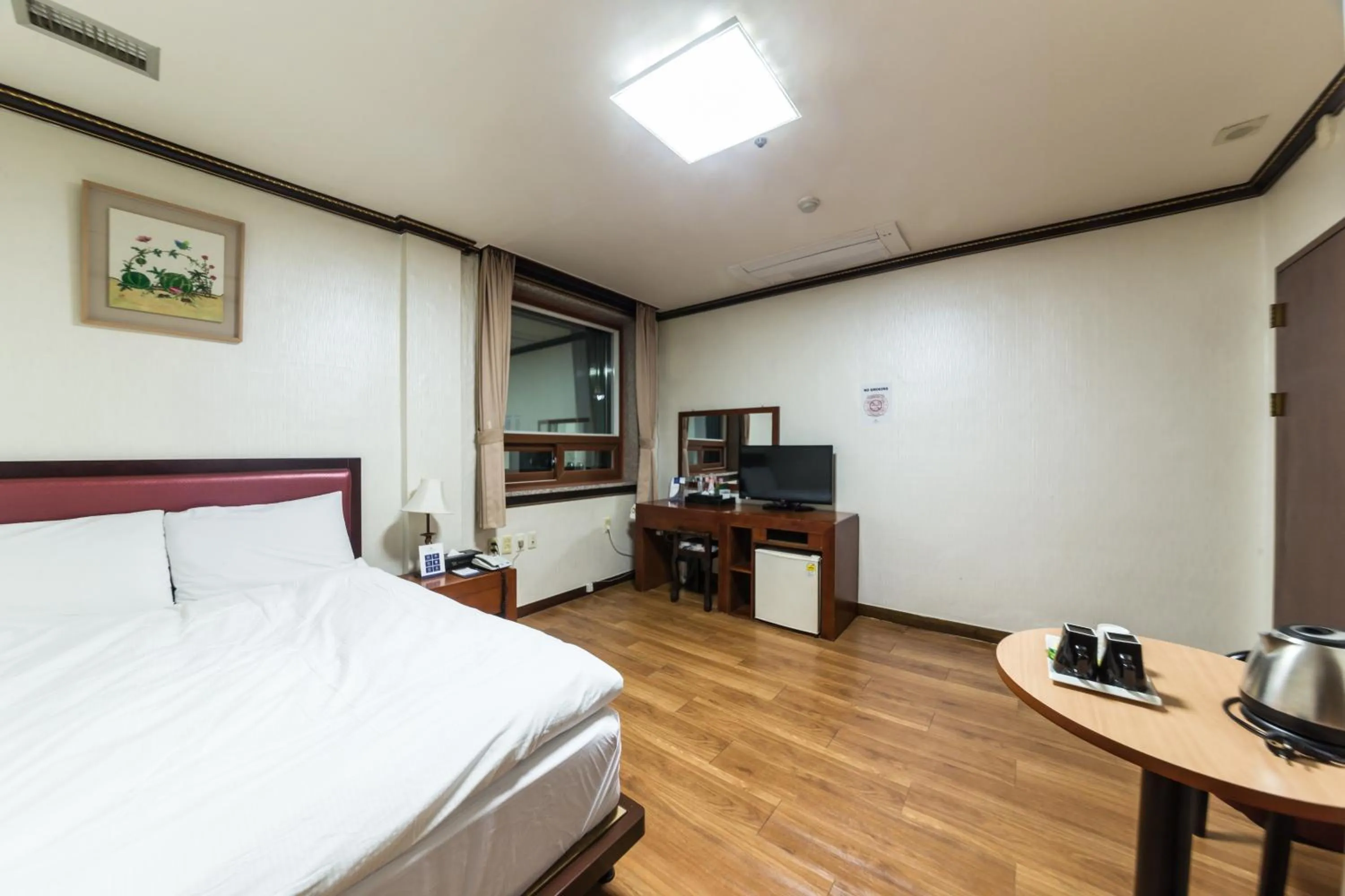 Bed in Youngbin Hotel