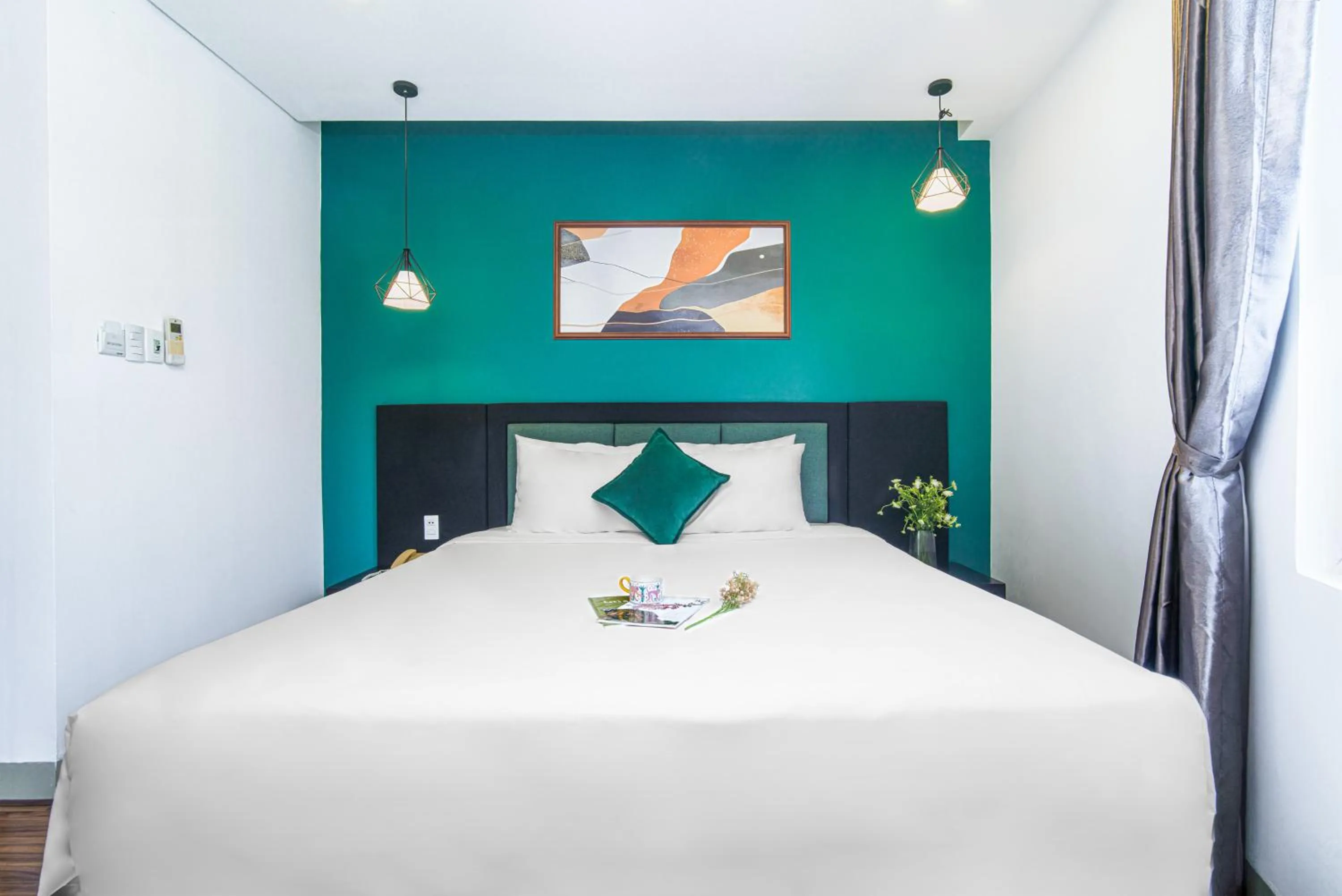 Bed in Golden Star Hotel by THG