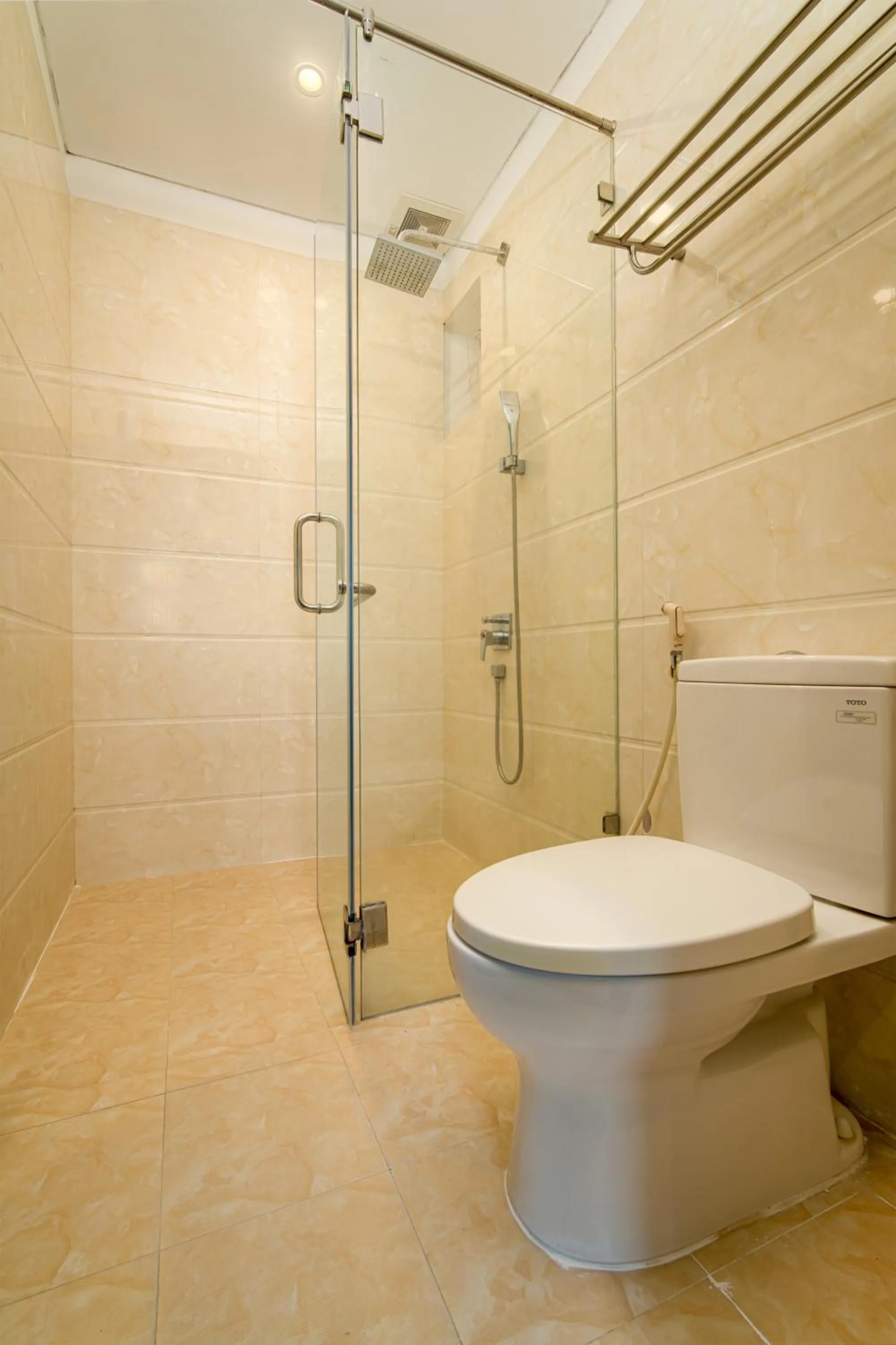 Shower in Golden Star Hotel by THG