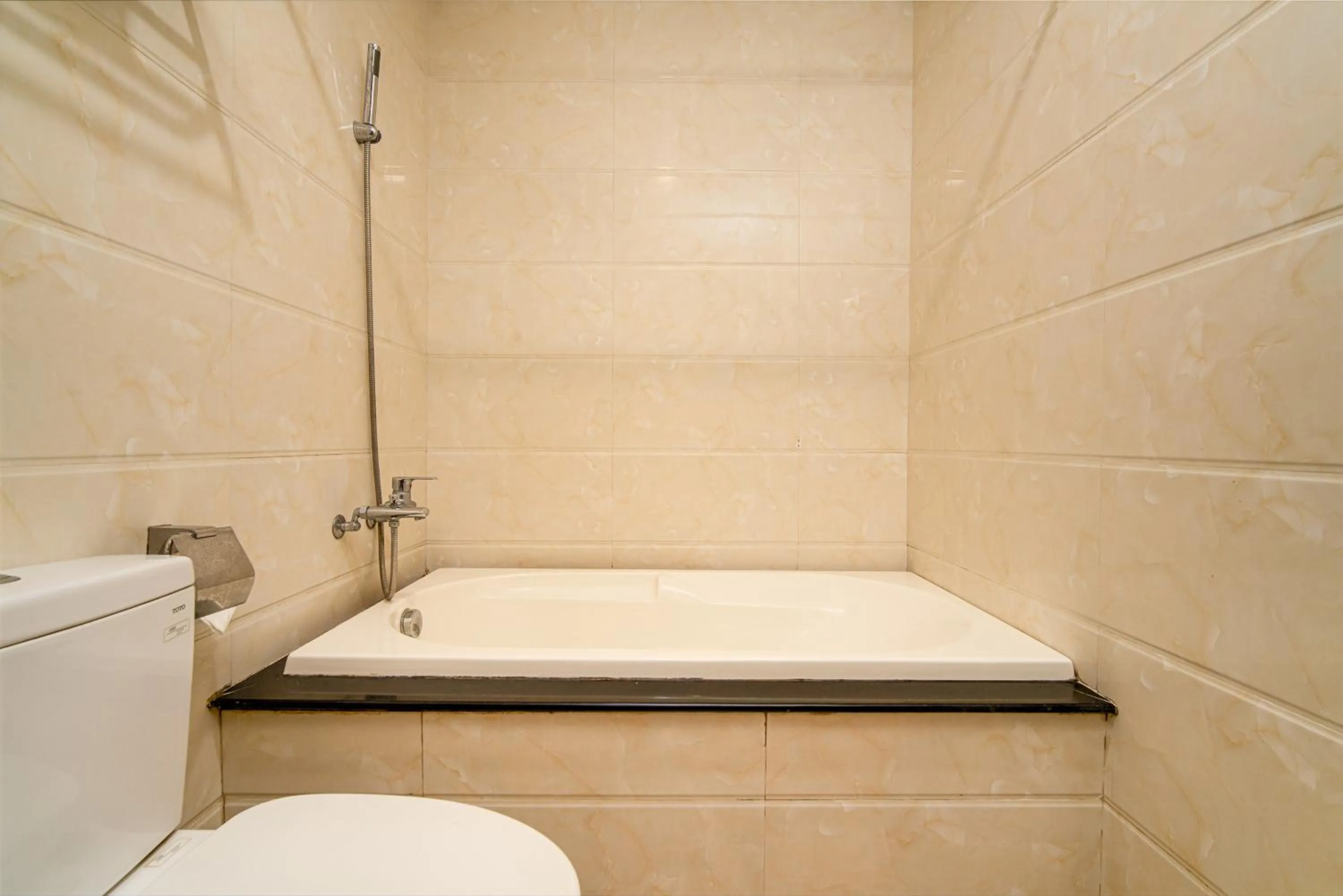 Toilet in Golden Star Hotel by THG