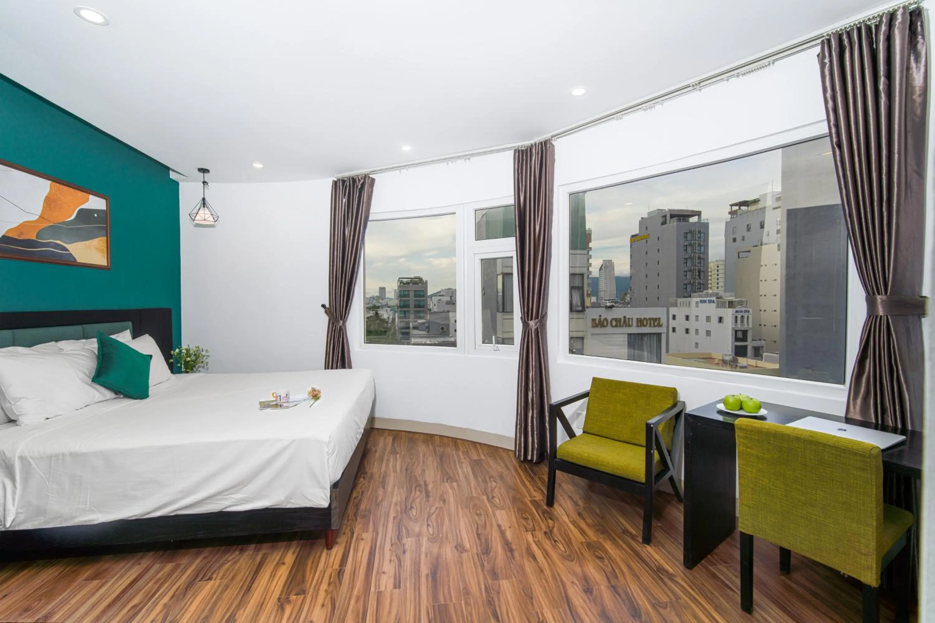 Bed in Golden Star Hotel by THG