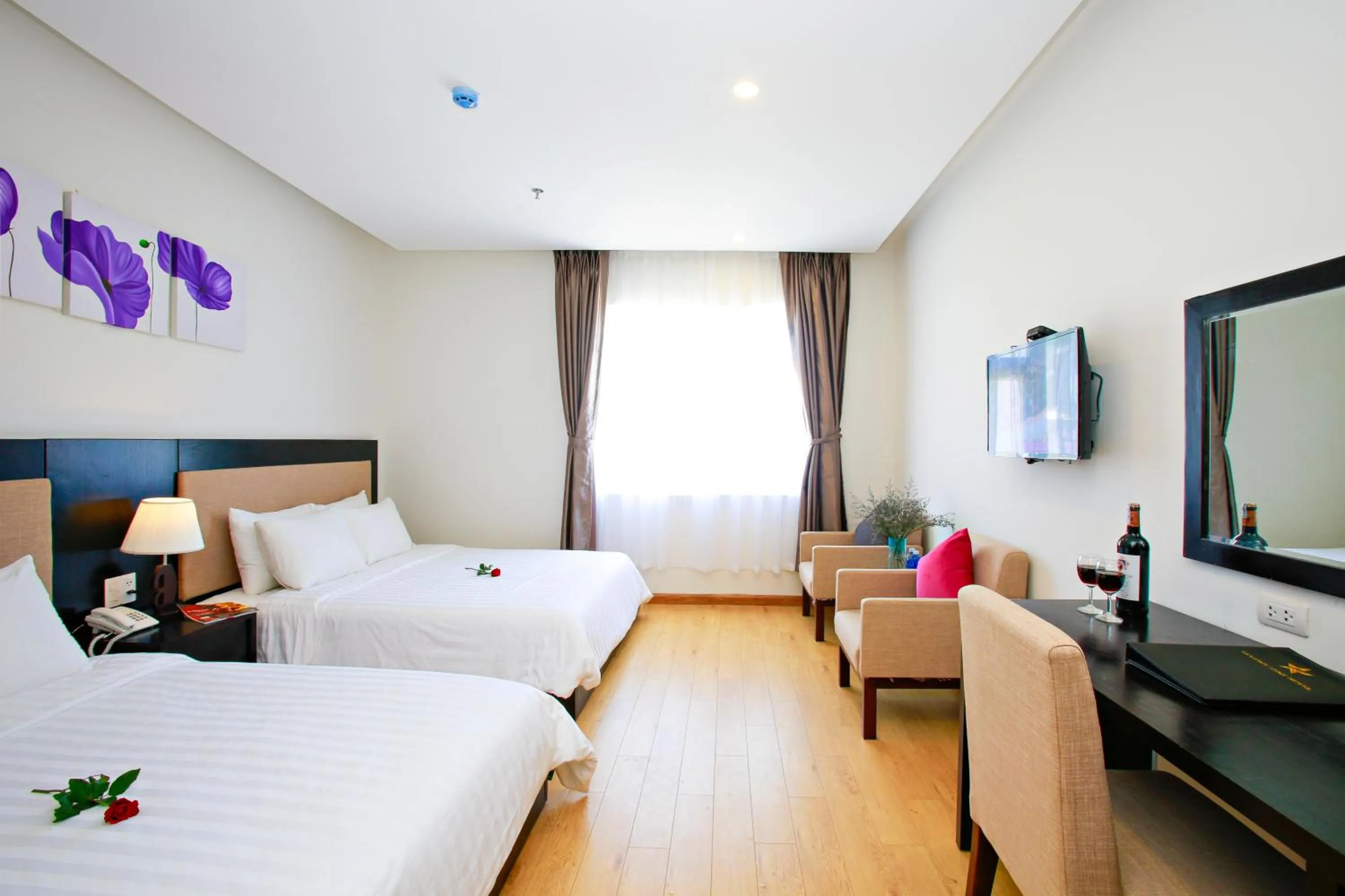 Photo of the whole room, Bed in Golden Star Hotel by THG