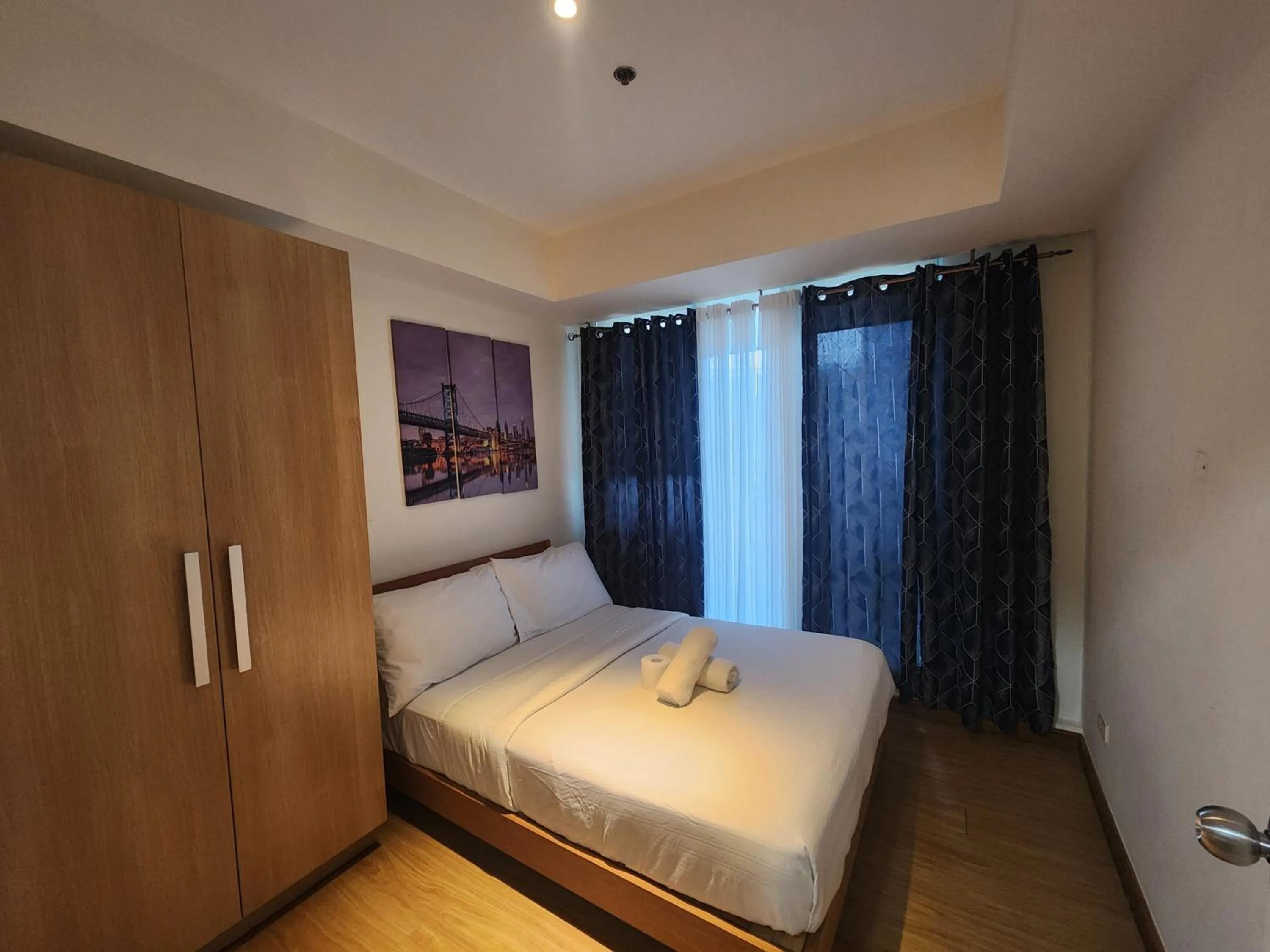 Bed in Azure Staycation Philippines by AMRS Near Manila International Airport