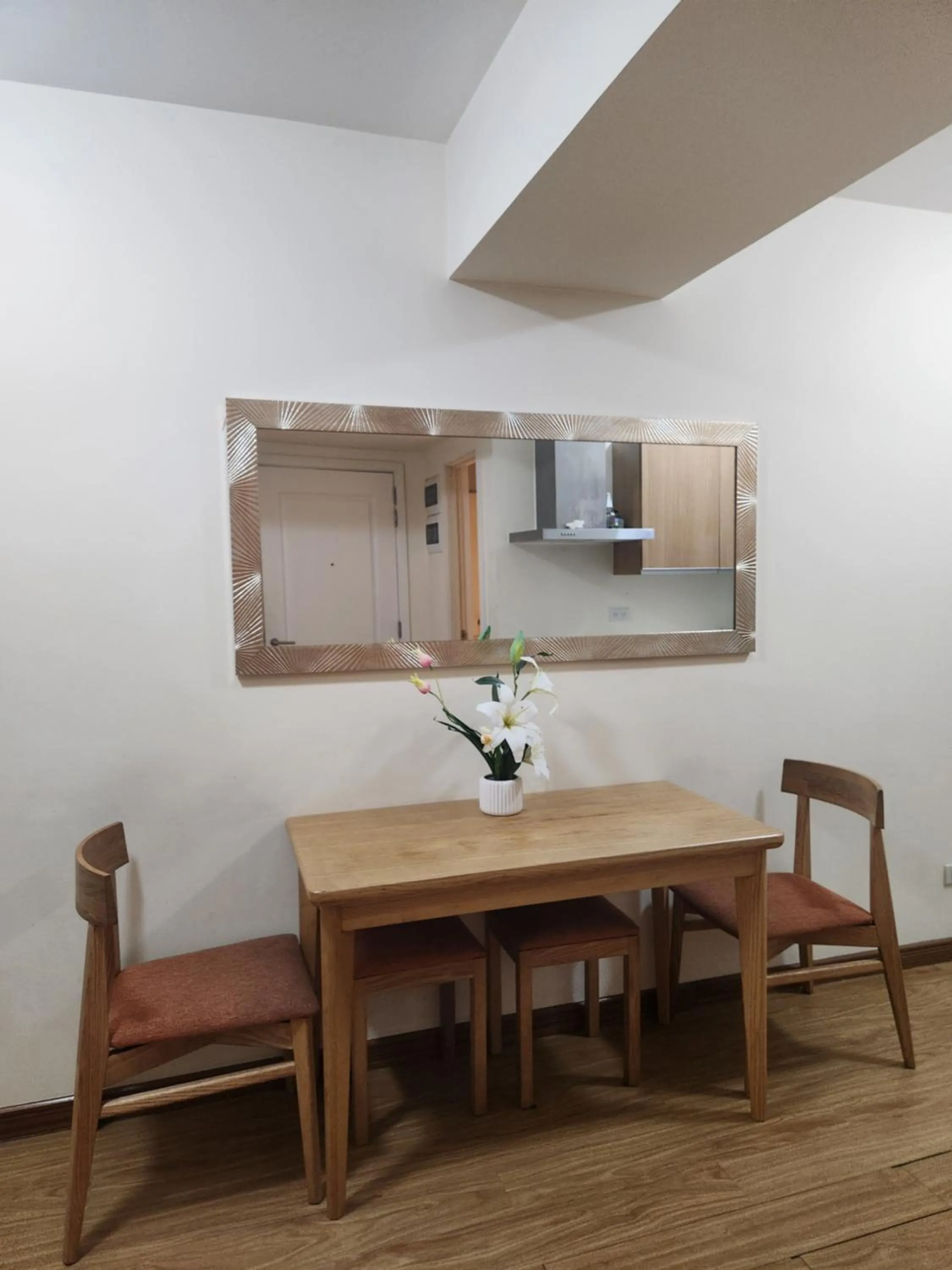 Dining area in Azure Staycation Philippines by AMRS Near Manila International Airport