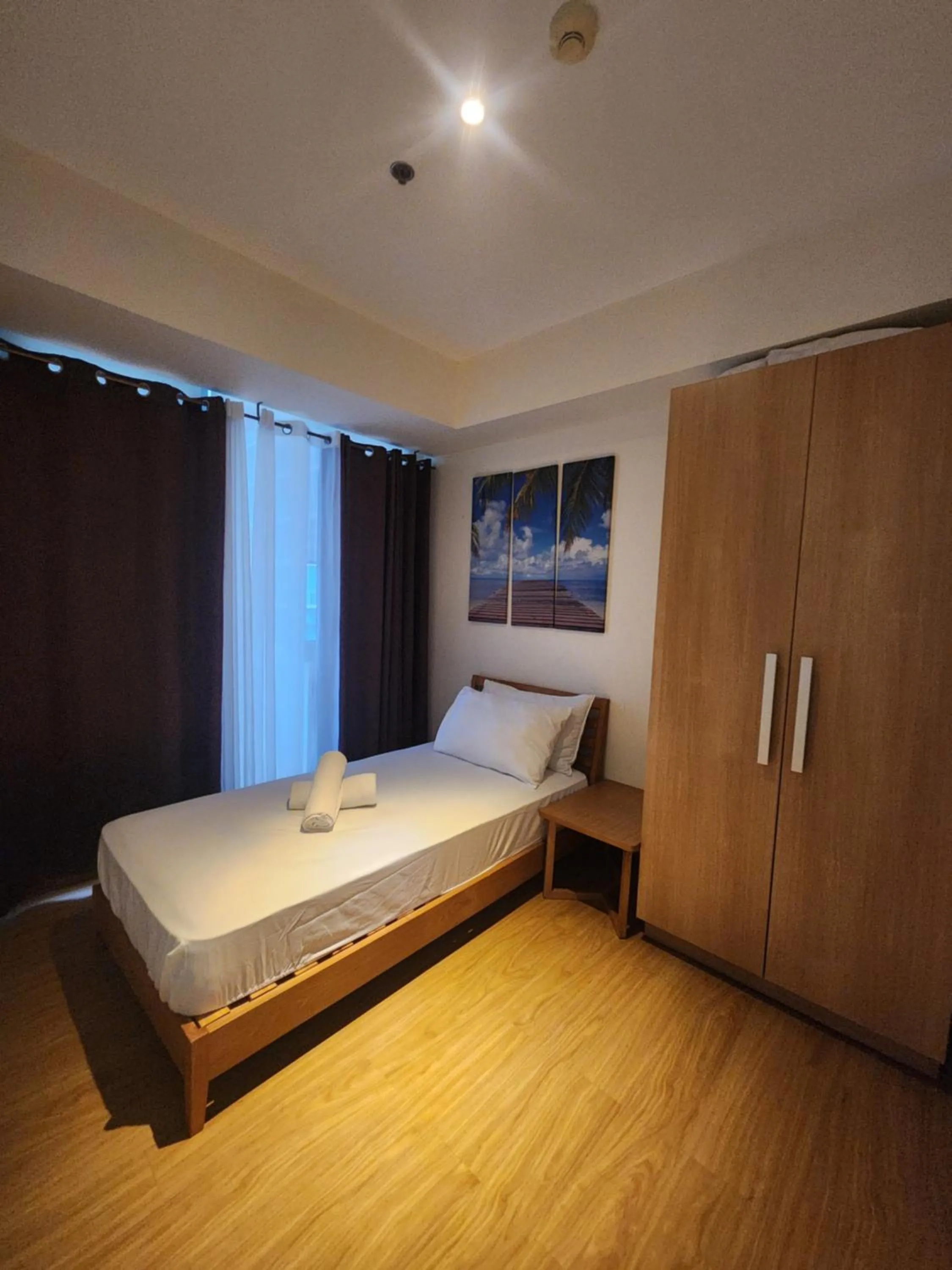 Bed in Azure Staycation Philippines by AMRS Near Manila International Airport