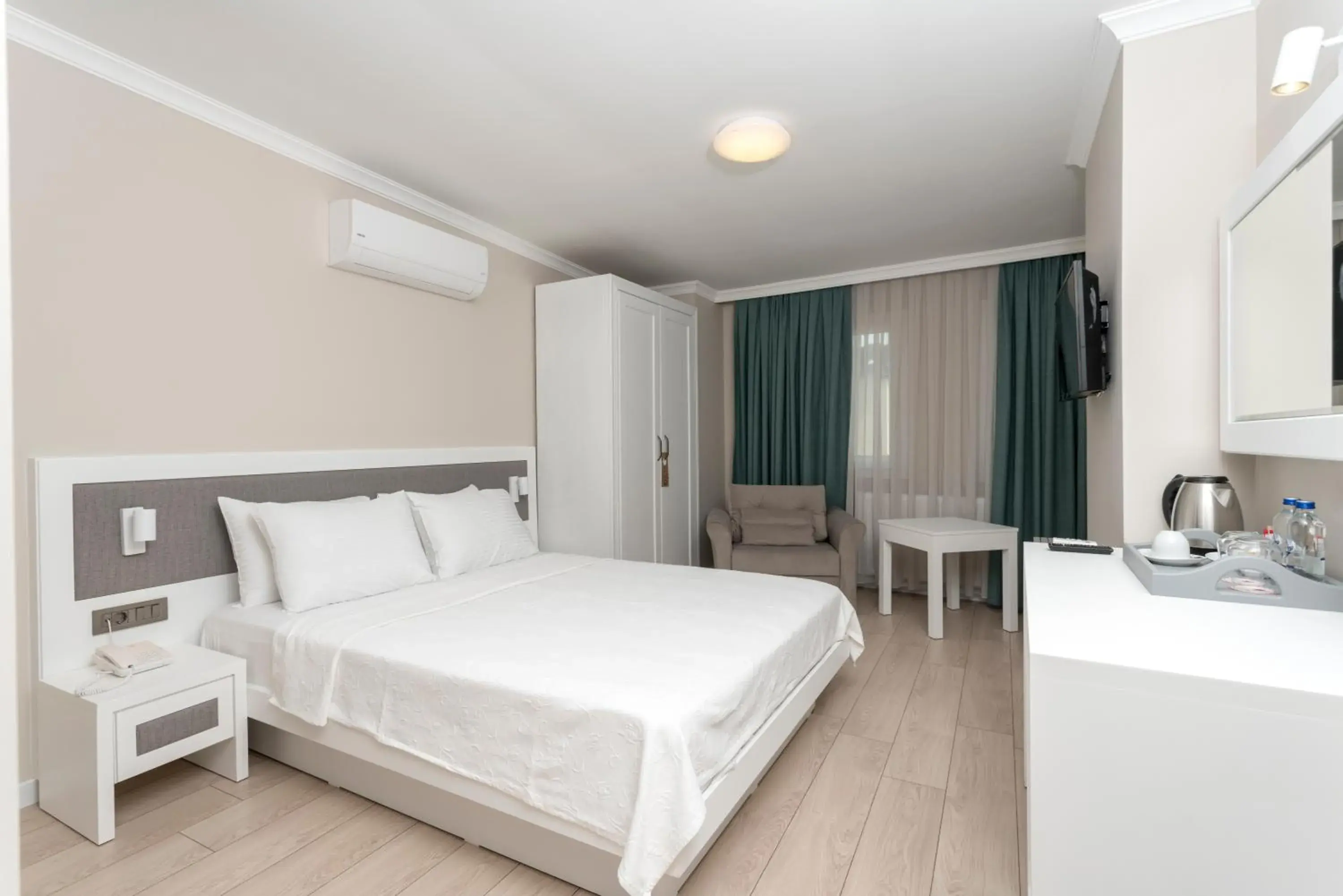 Bay Nihat Otel Lale Bay Nihat Otel Lale