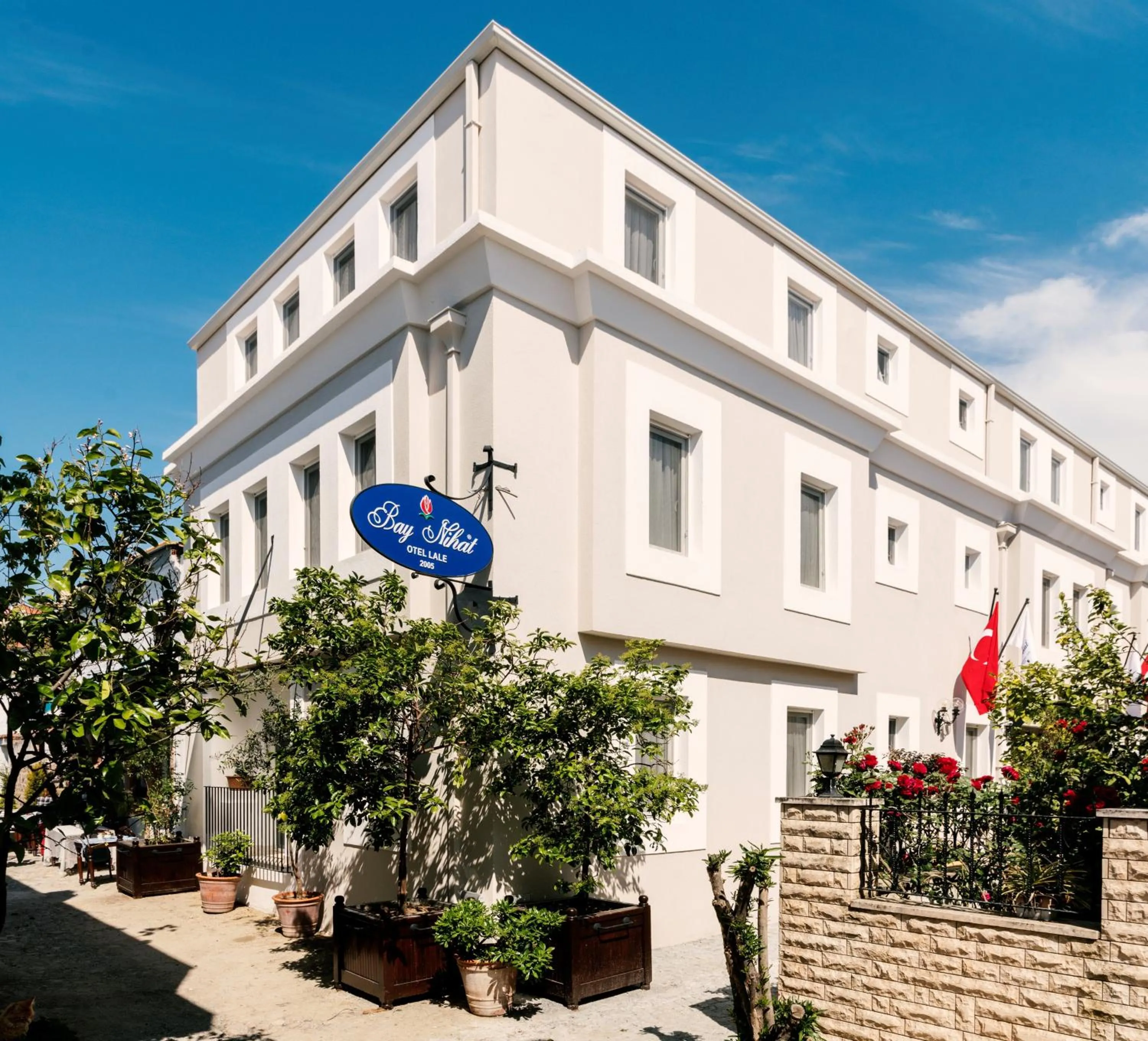 Property building in Bay Nihat Otel Lale