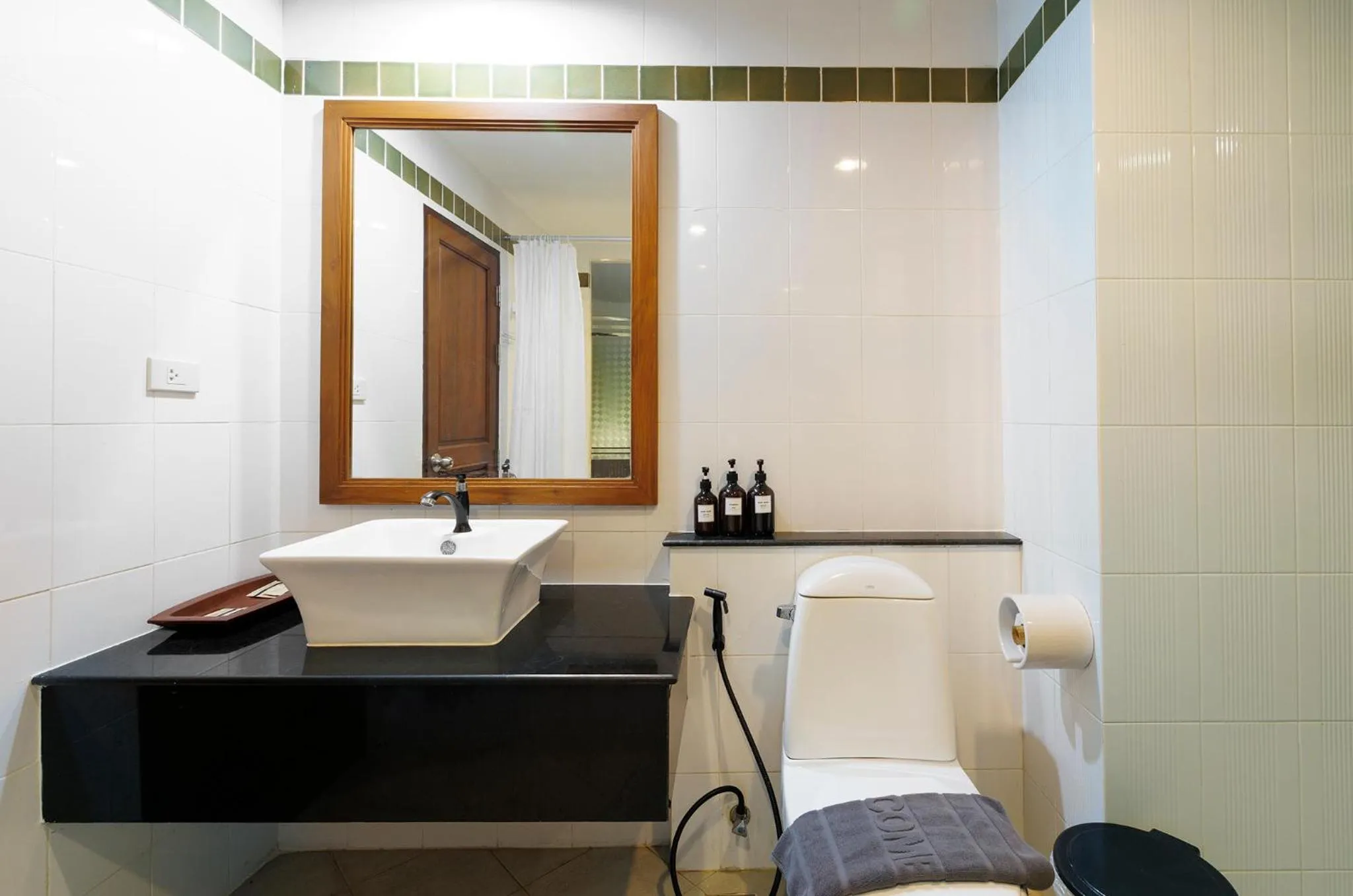 Bathroom in Central Place Hotel