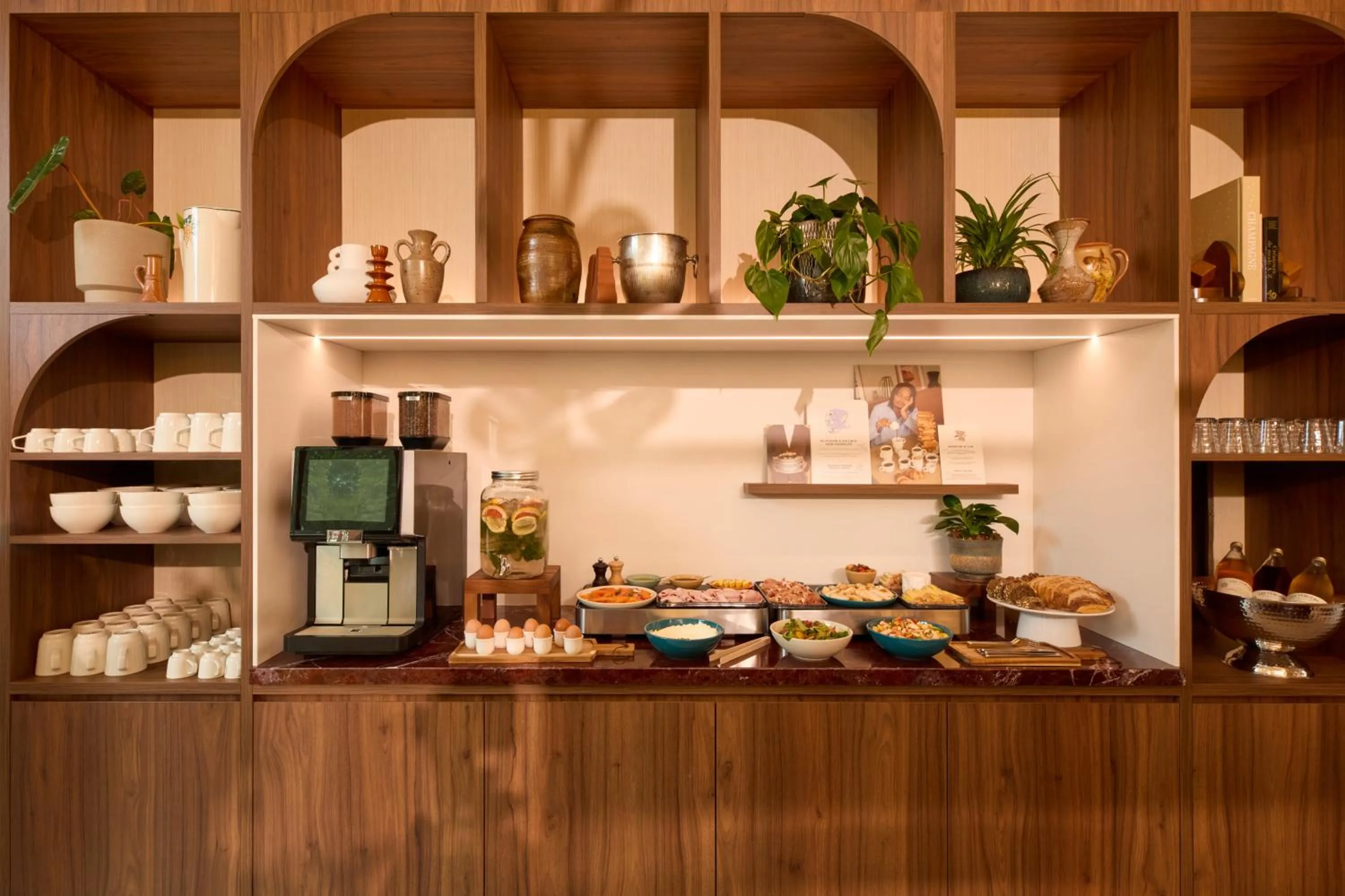 Breakfast in OKKO Hotels Troyes Centre