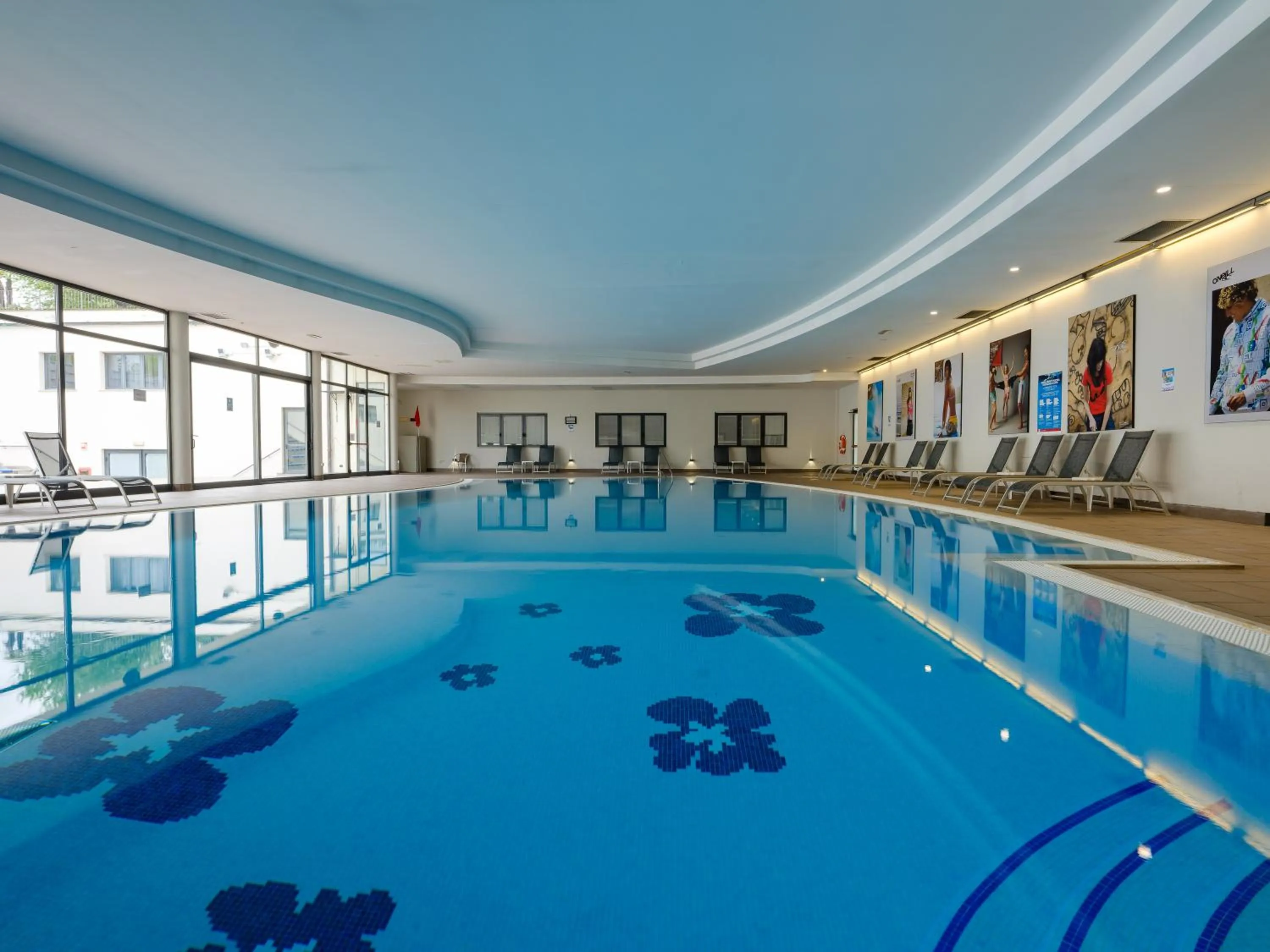 Swimming pool in Golf Residenza