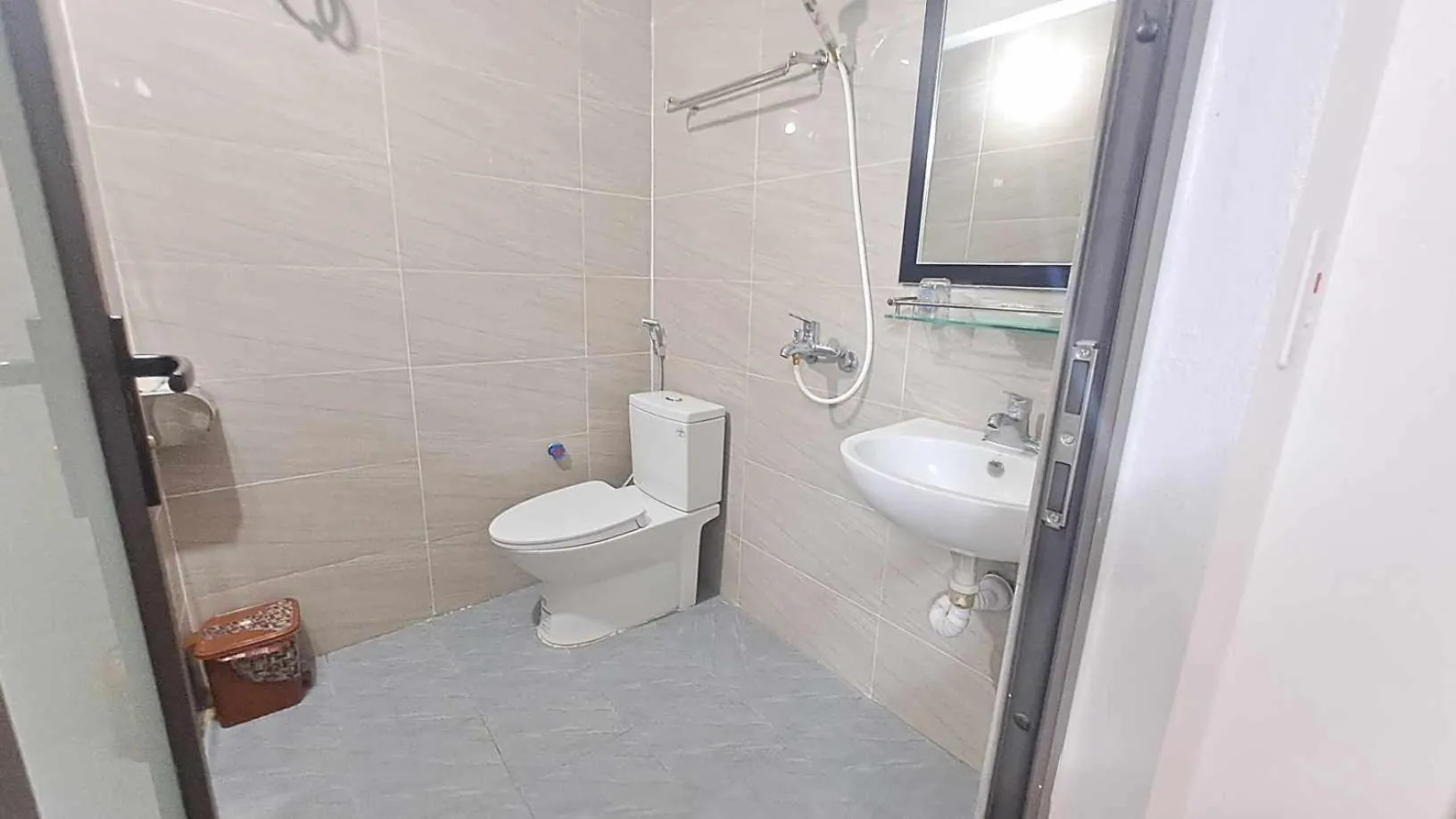 Shower in Family Transit Hotel