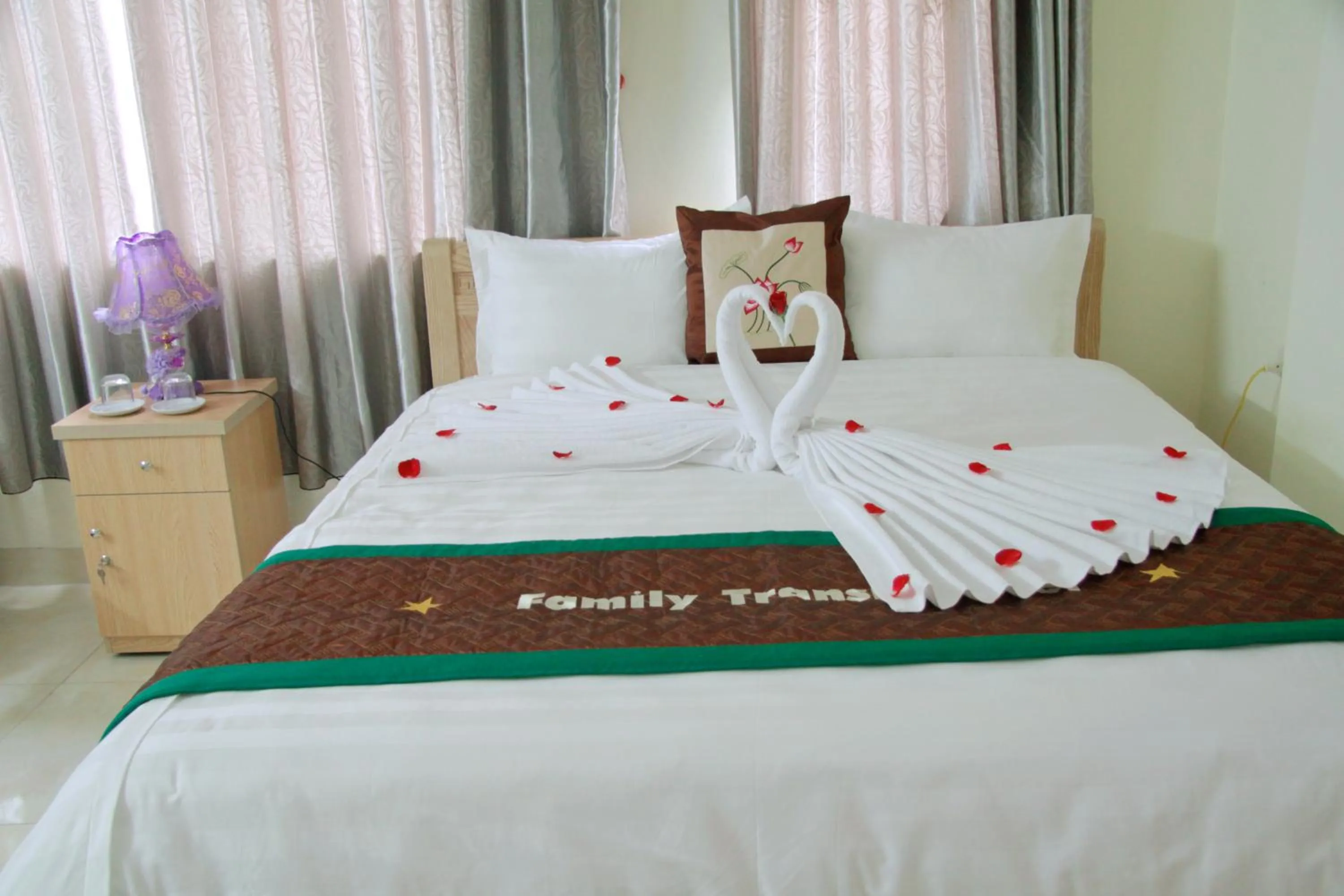 Bed in Family Transit Hotel