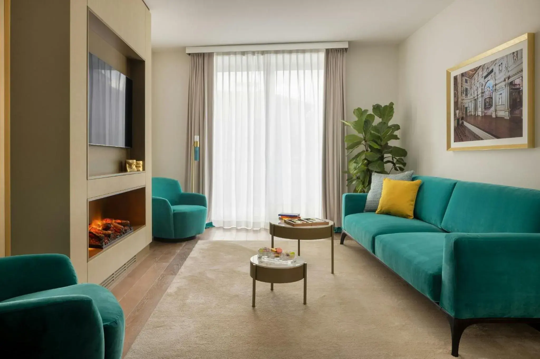 Deluxe Two Bedroom Apartment in Teatro Luxury Apartments Firenze - Starhotels Collezione Deluxe Two Bedroom Apartment in Teatro Luxury Apartments Firenze - Starhotels Collezione