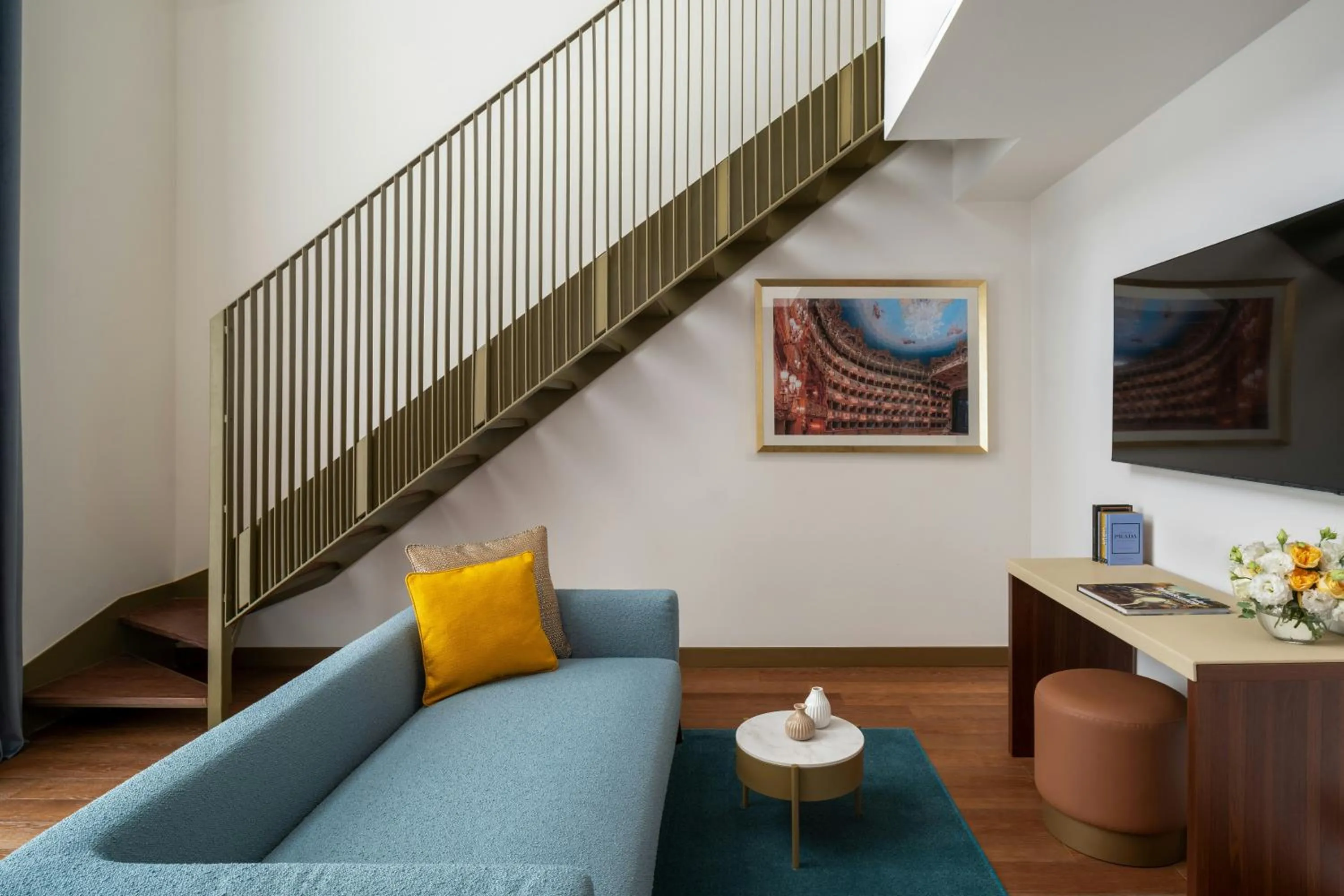 Living room in Teatro Luxury Apartments Firenze - Starhotels Collezione