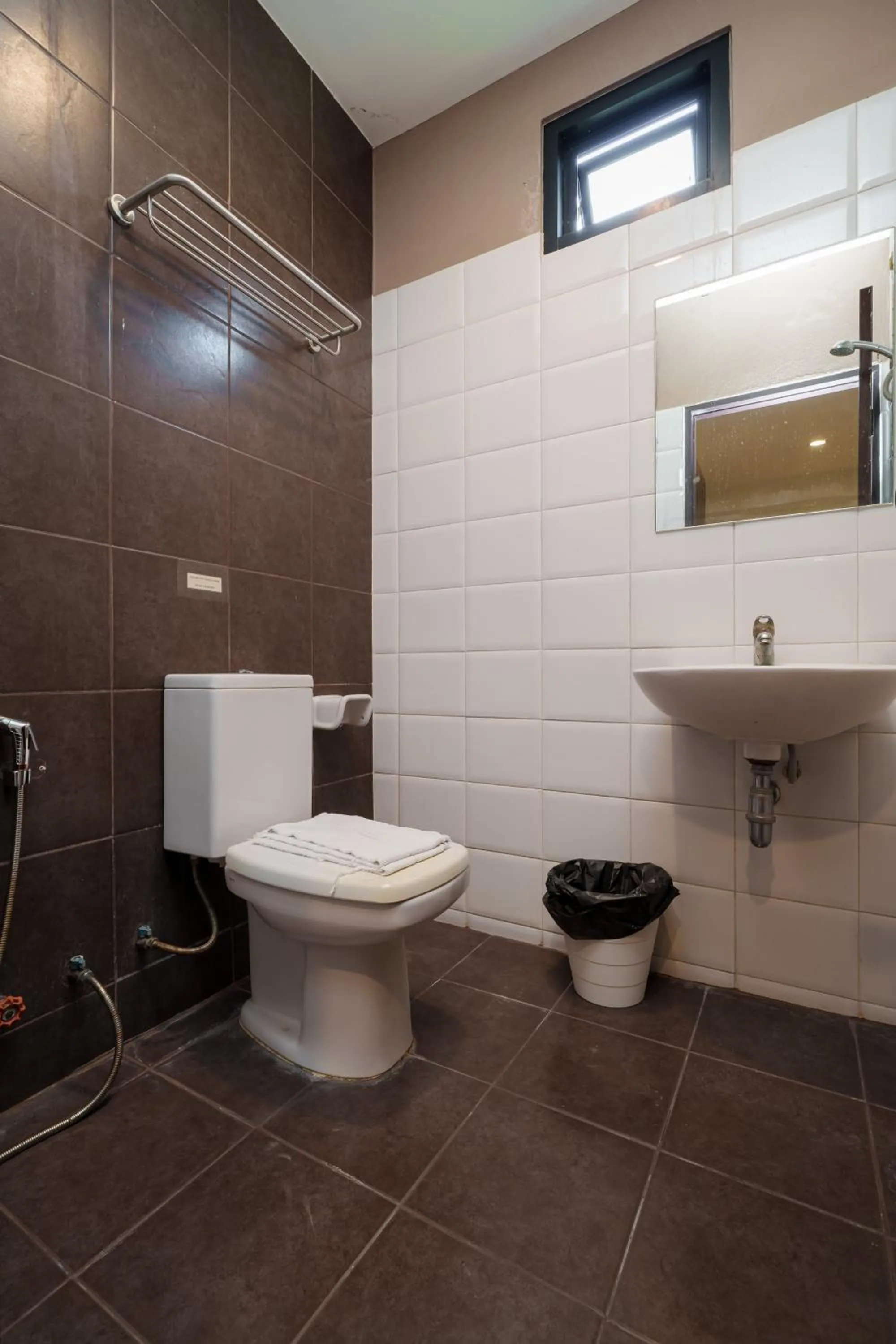 Bathroom in Collection O Khaosan Park