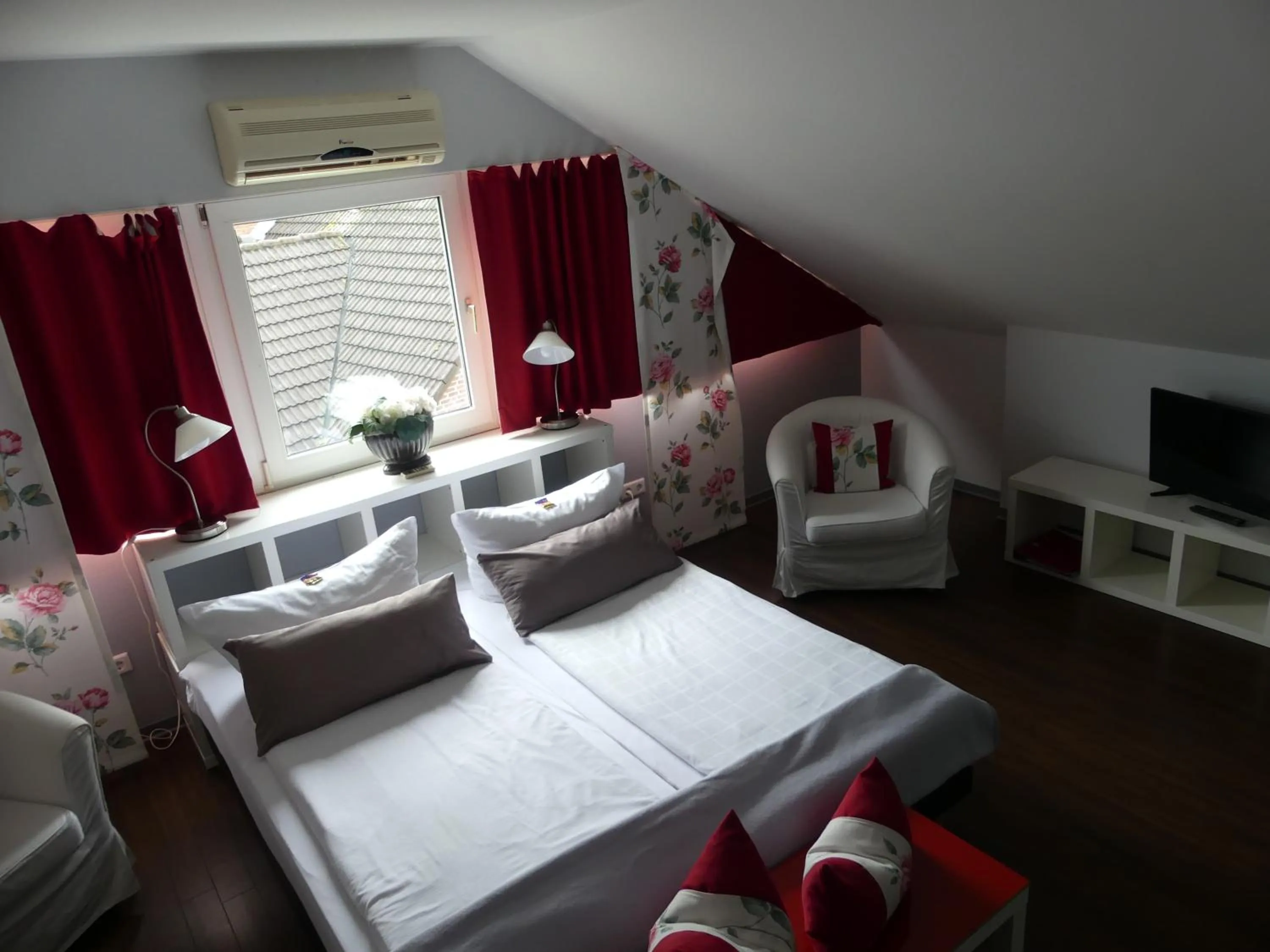 Bed in zuhause bei Hoffmann