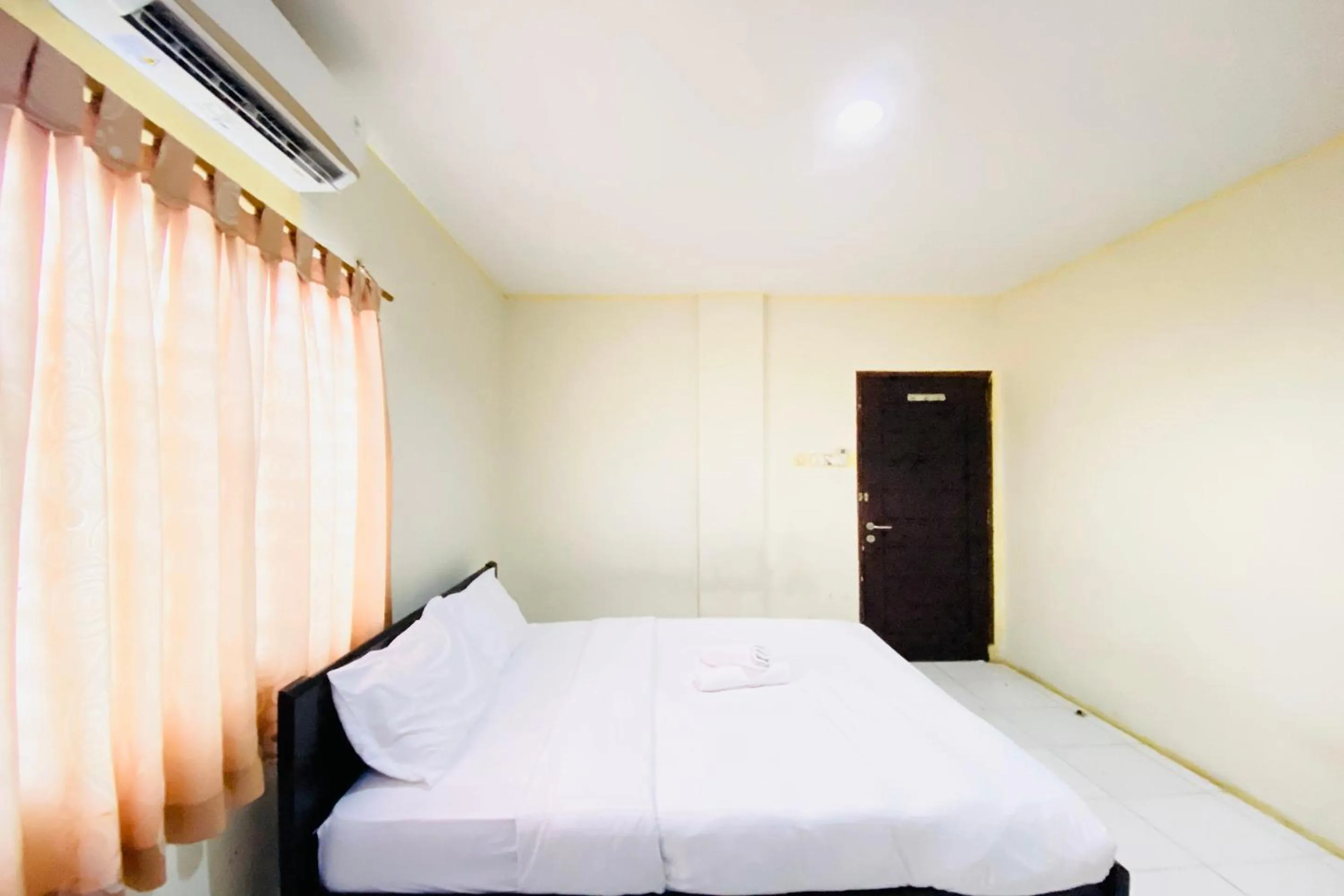 Bed in Hotel O Jodoh Near Grand Batam Mall Formerly Agung Hotel