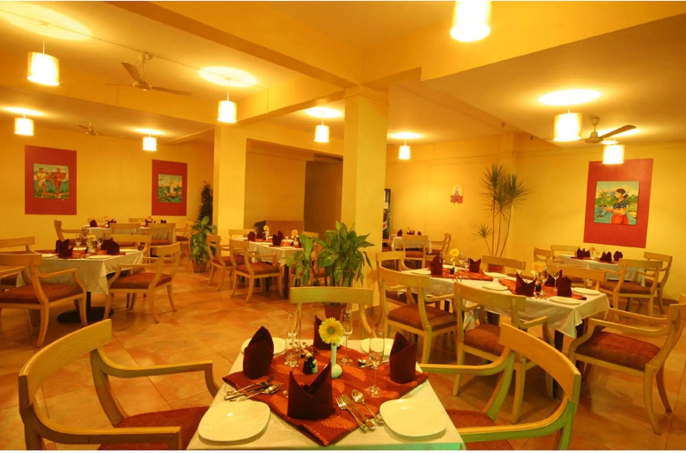 Restaurant/places to eat in Lambana Resort