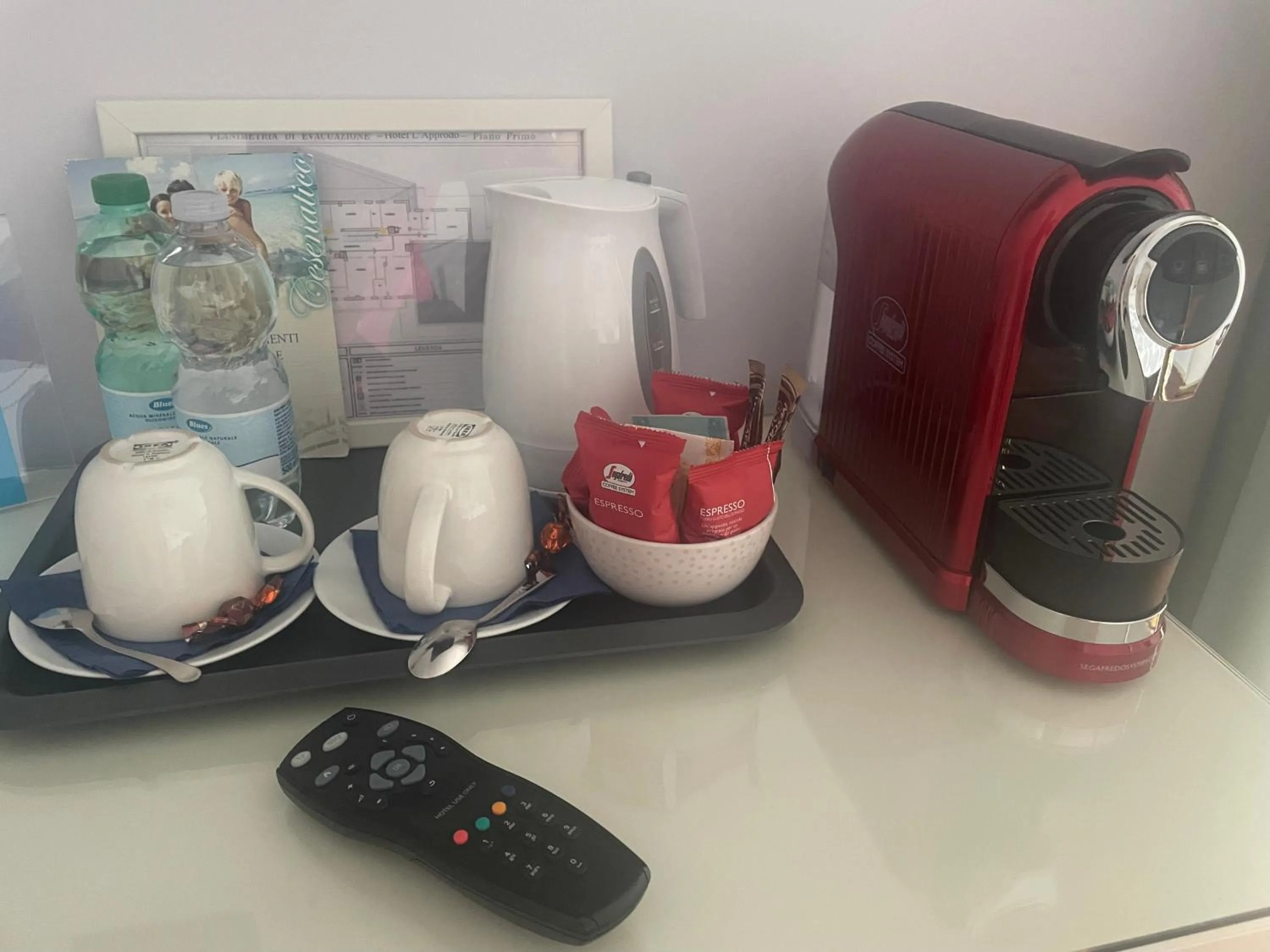 Coffee/tea facilities in Hotel L'Approdo