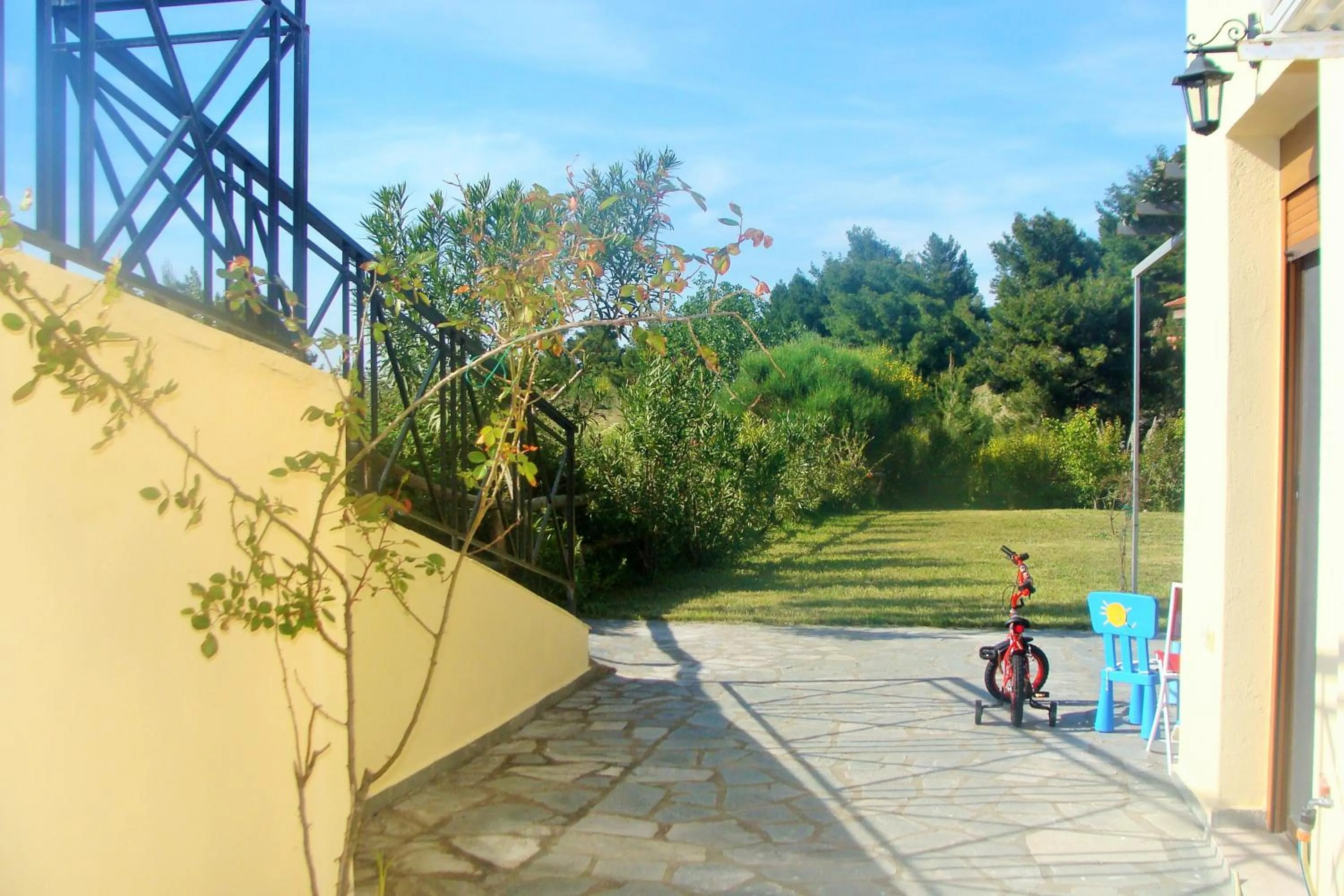 Property building in Sea View House