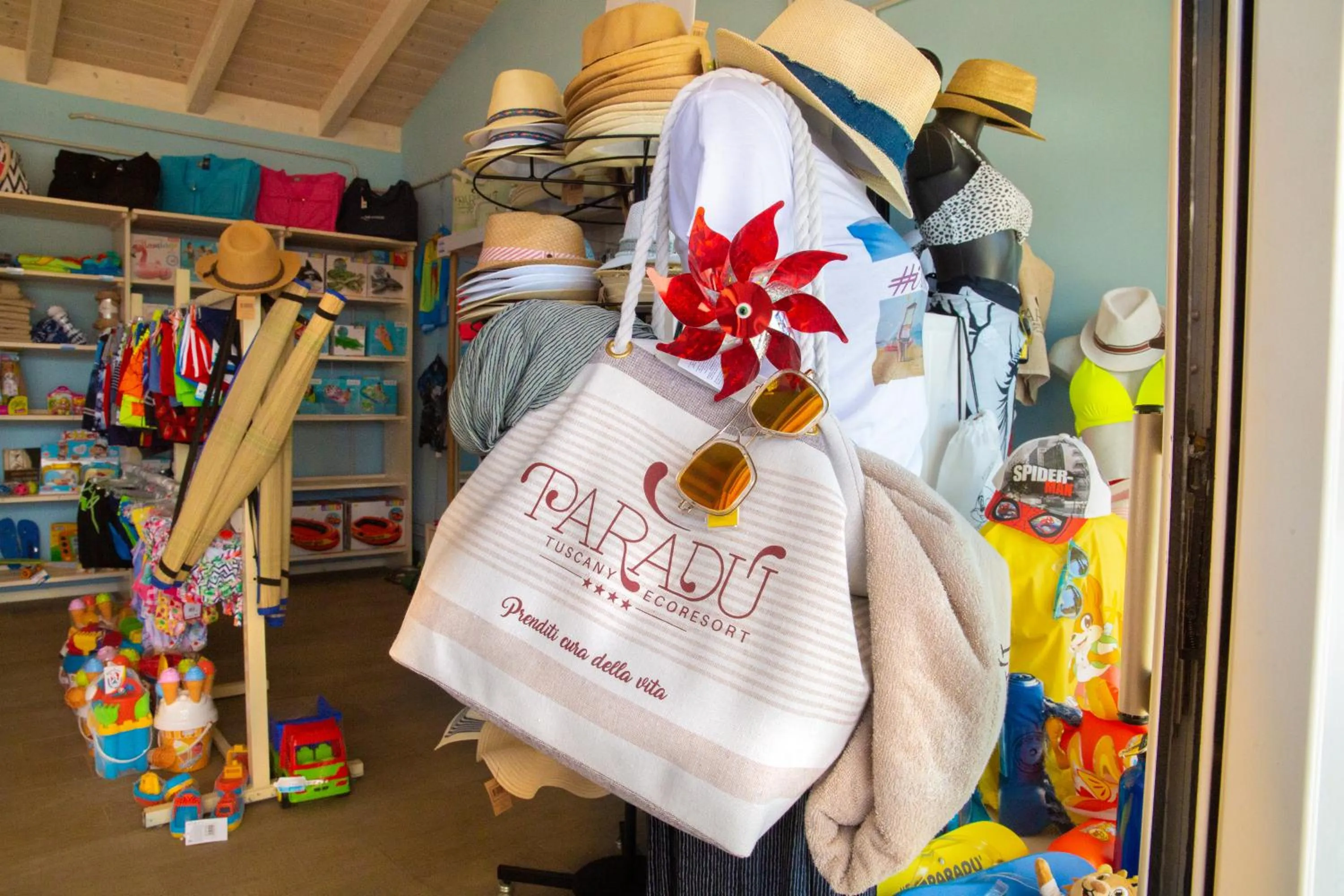 On-site shops in Paradù EcoVillage & Resort