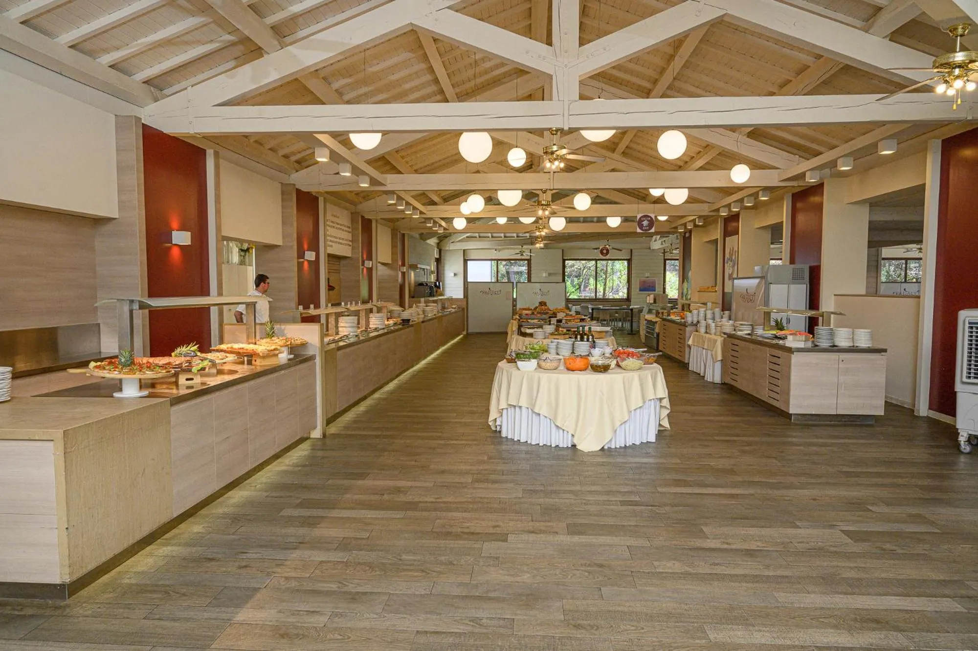 Restaurant/places to eat in Paradù EcoVillage & Resort