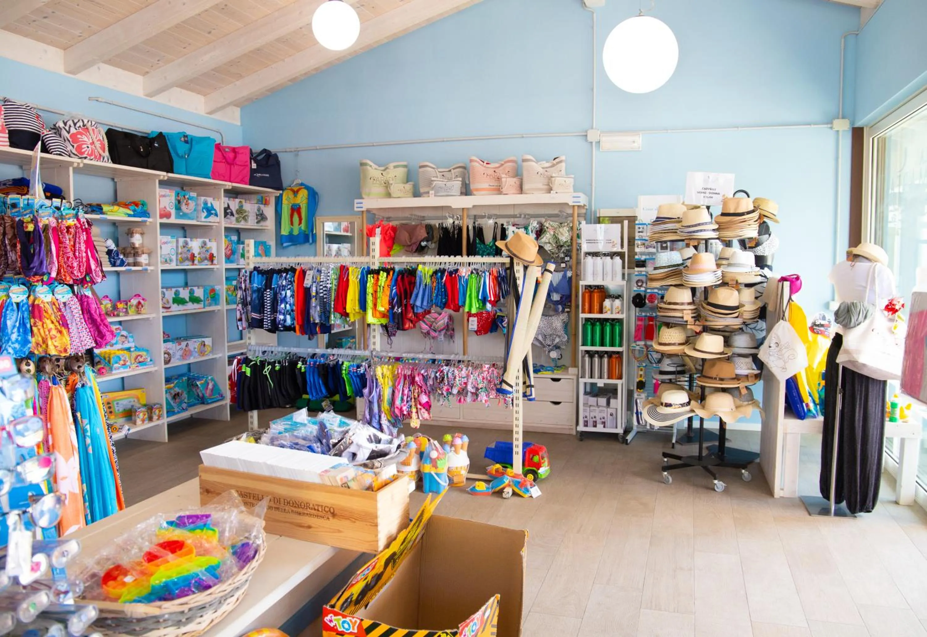 On-site shops in Paradù EcoVillage & Resort