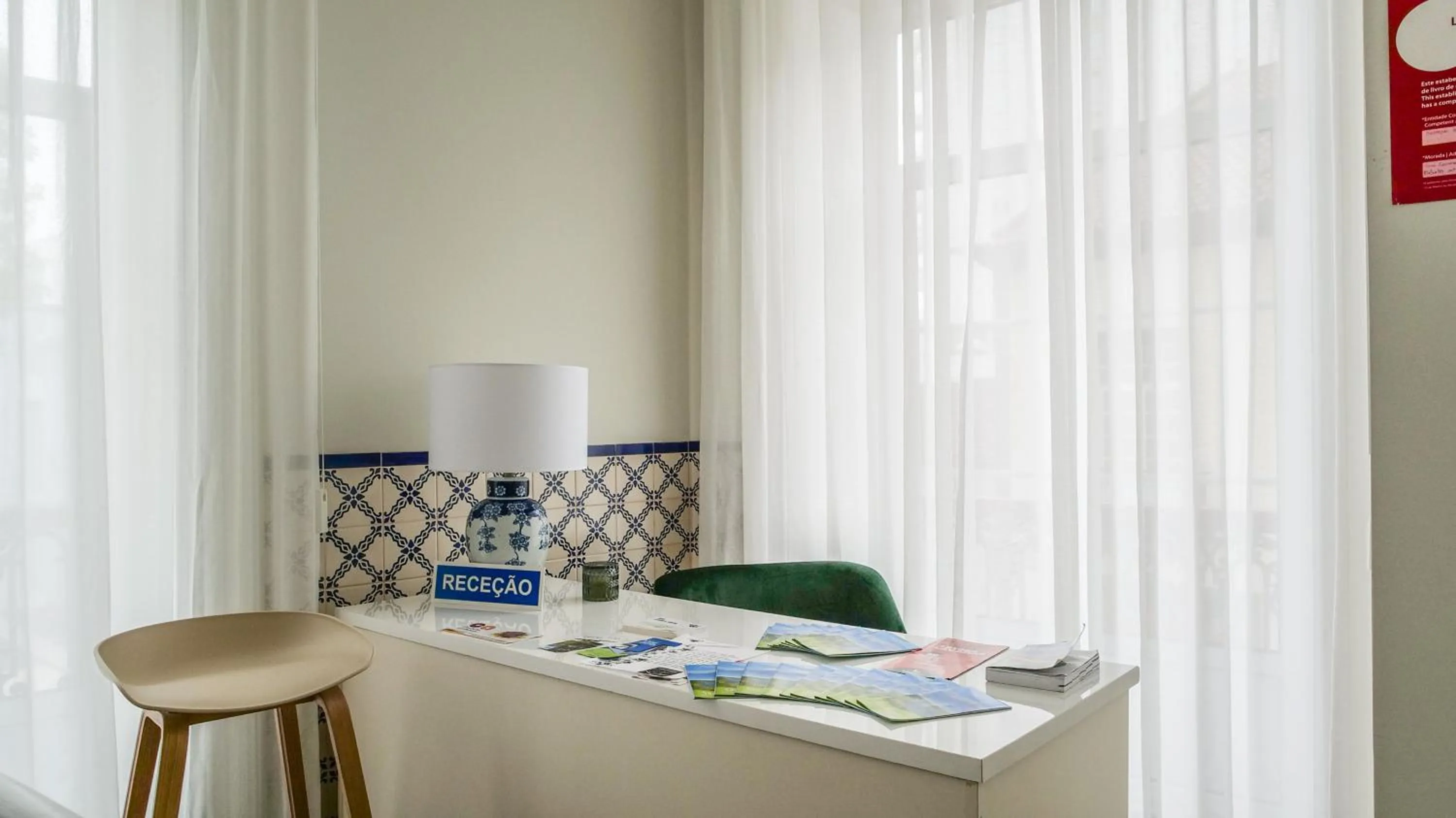 Lobby or reception in Charming House - O Mercado