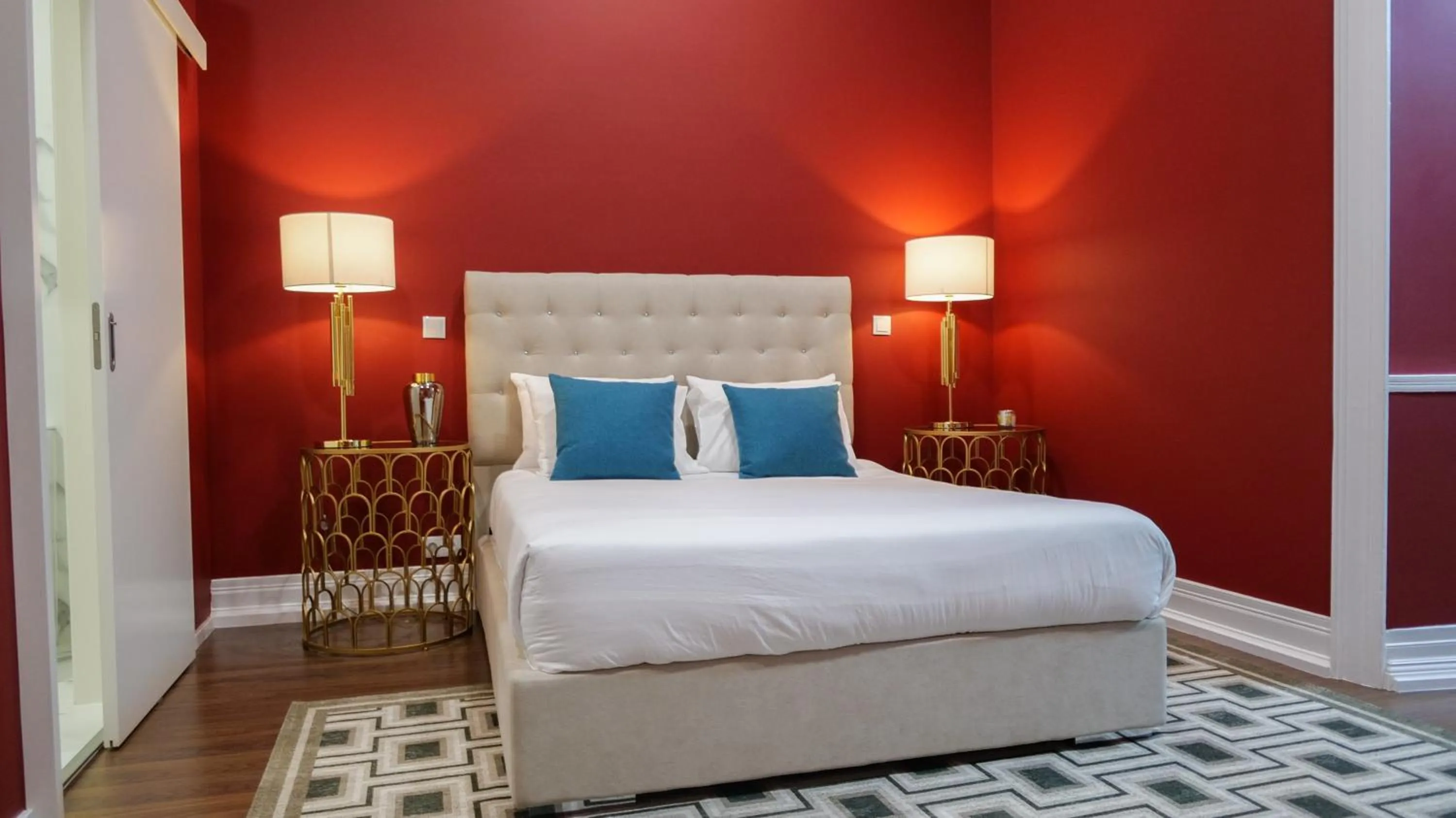 Bed in Charming House - O Mercado