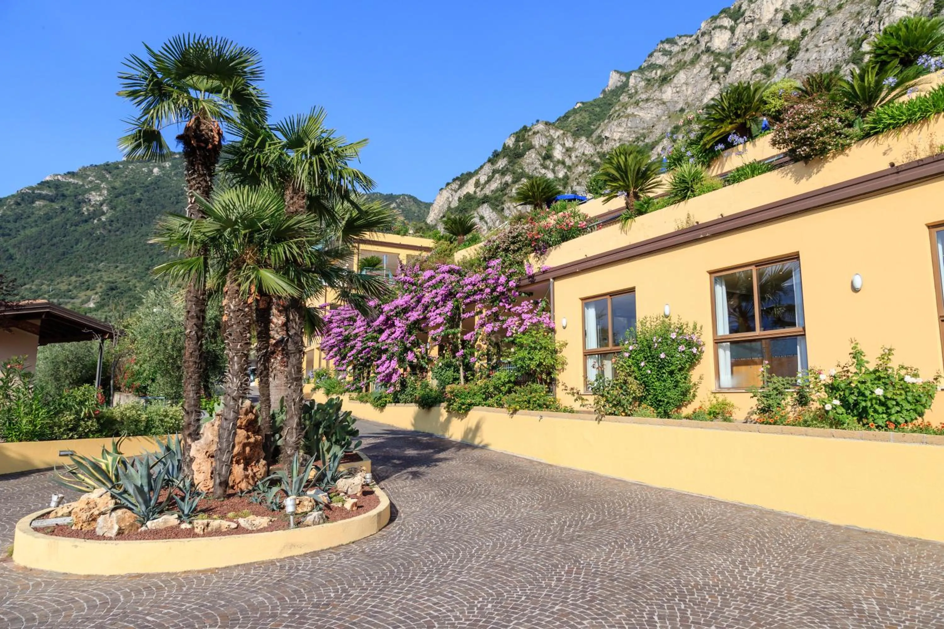 Facade/entrance in Hotel Cristina