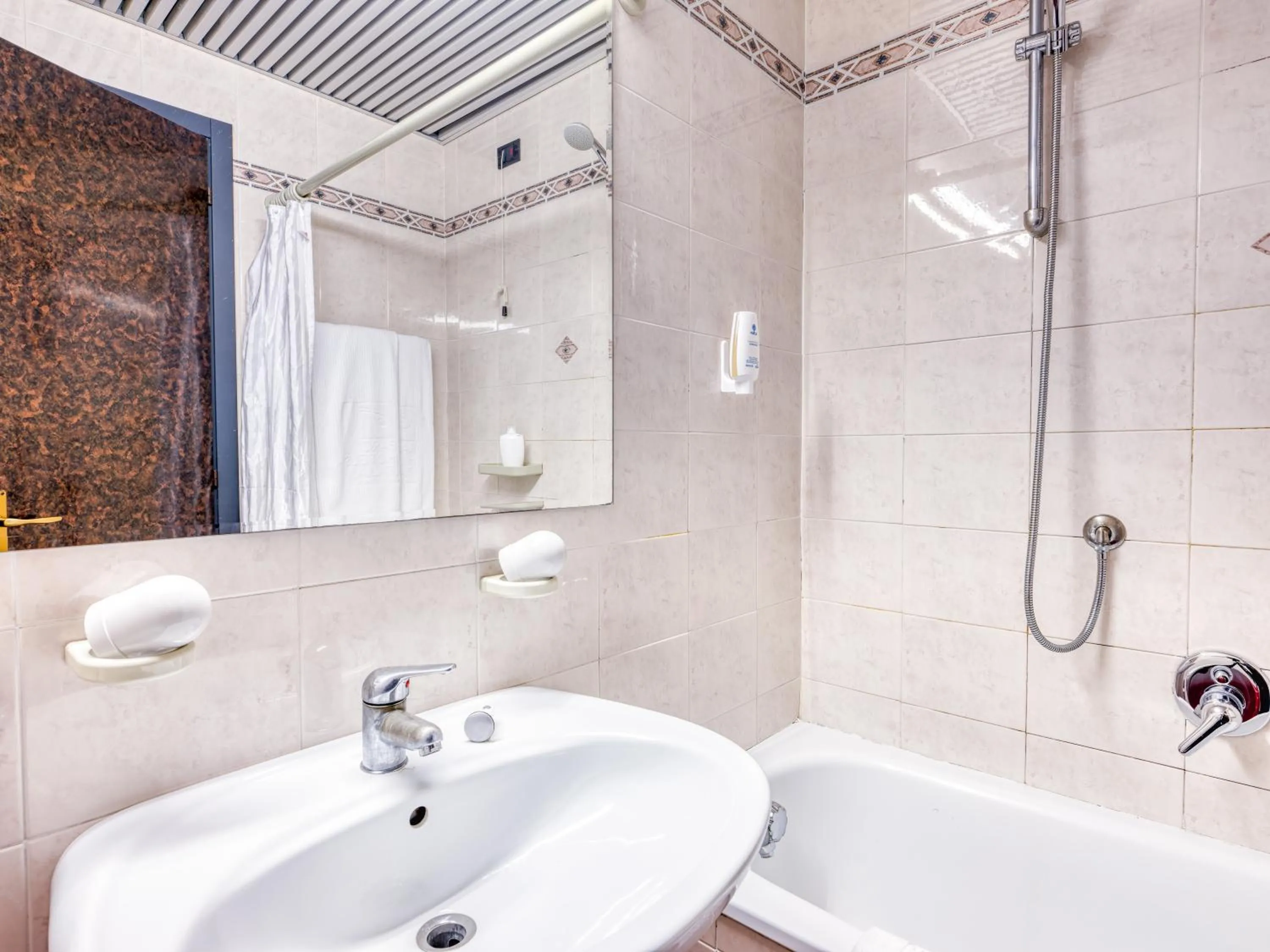 Bathroom in Hotel Cristina