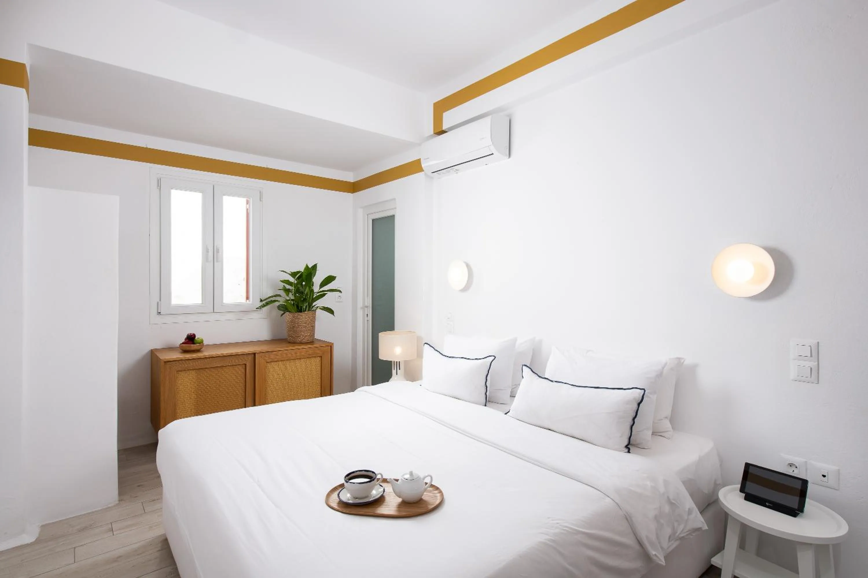 Bedroom, Bed in Hotel Tagoo