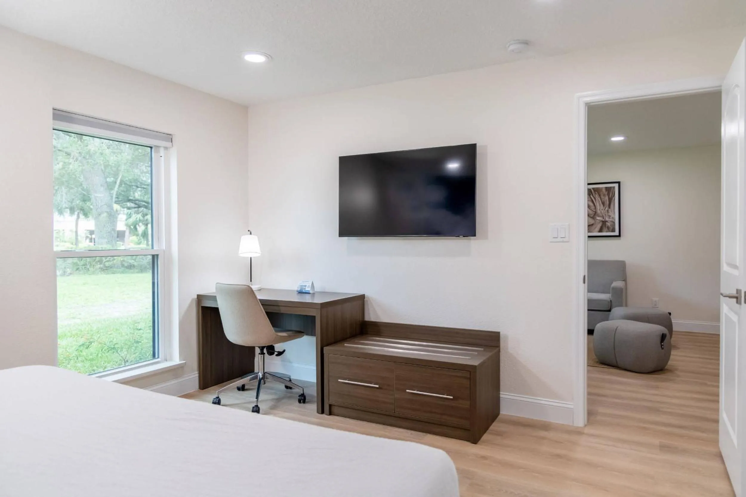 Bedroom, Bed in The Fold Hotels Orlando